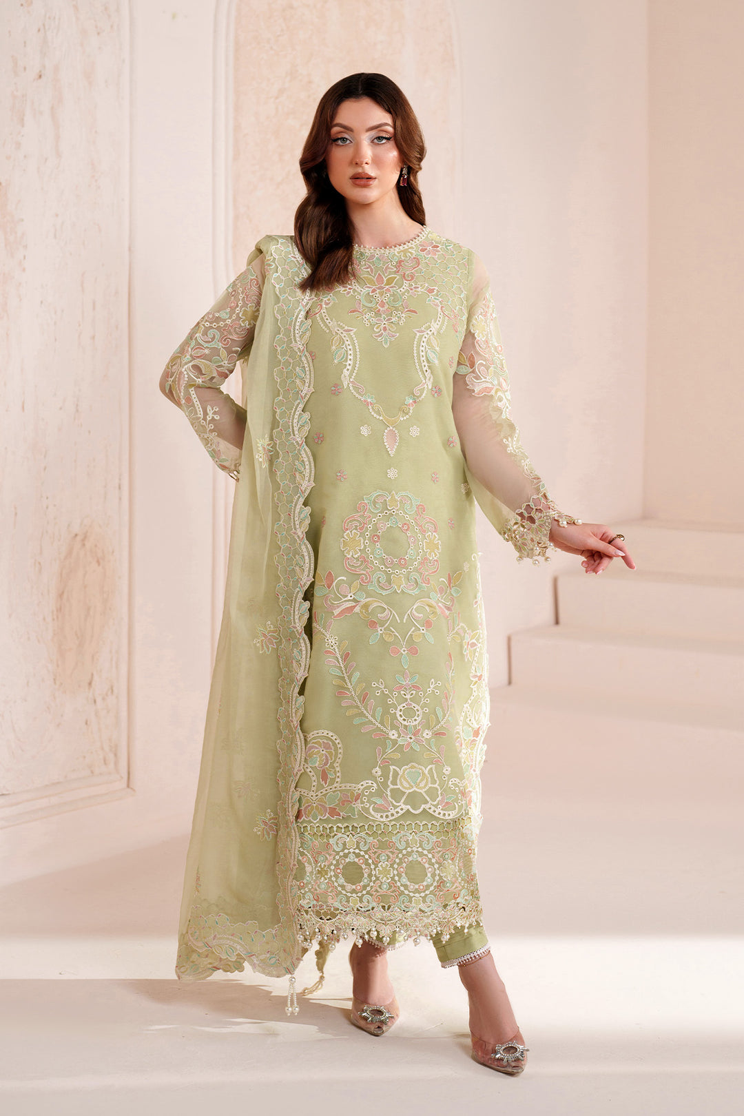 Alizeh – Anya Style