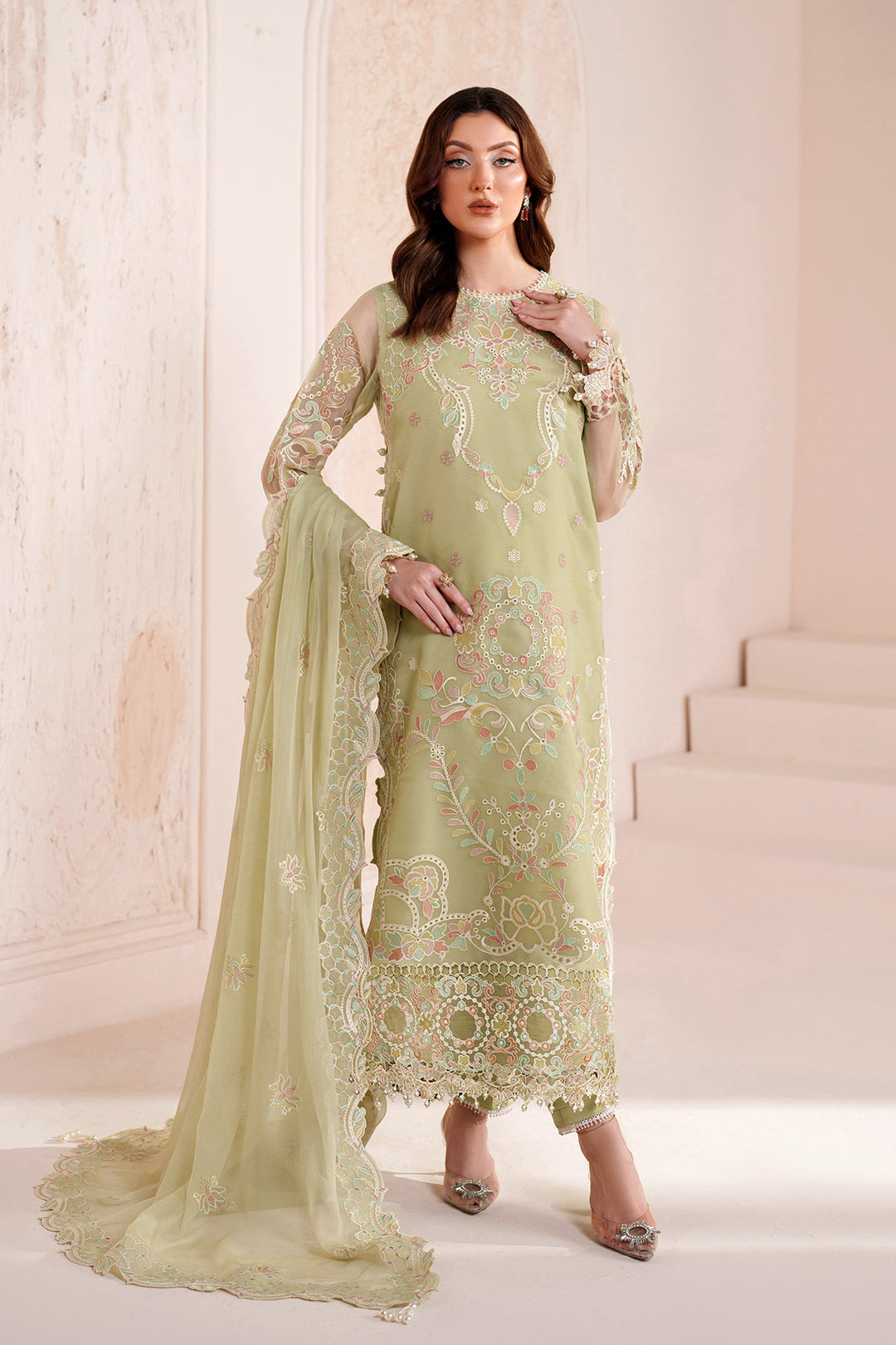 Alizeh – Anya Style