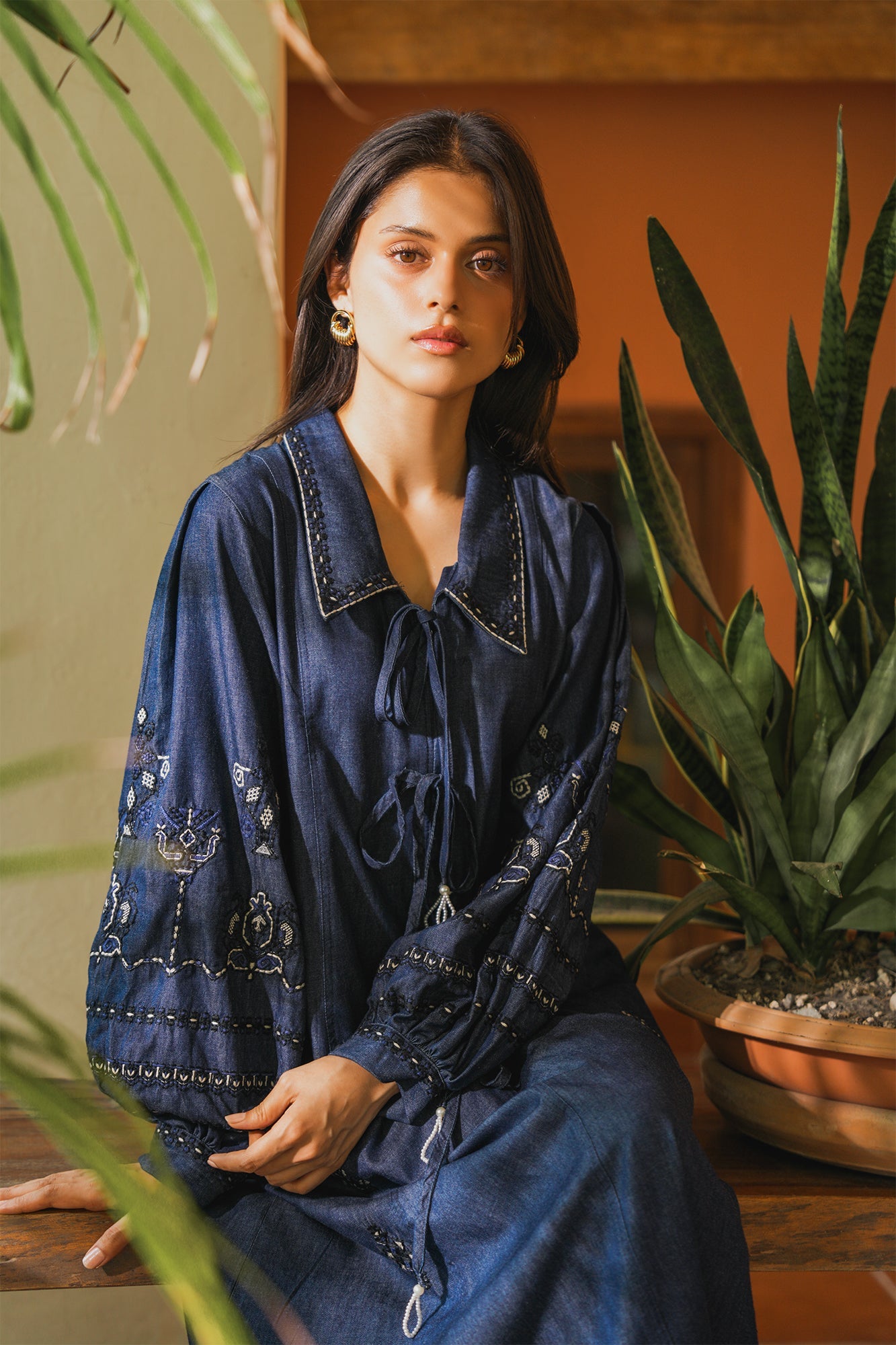EMBROIDERED DRESS (E1019/101/625)