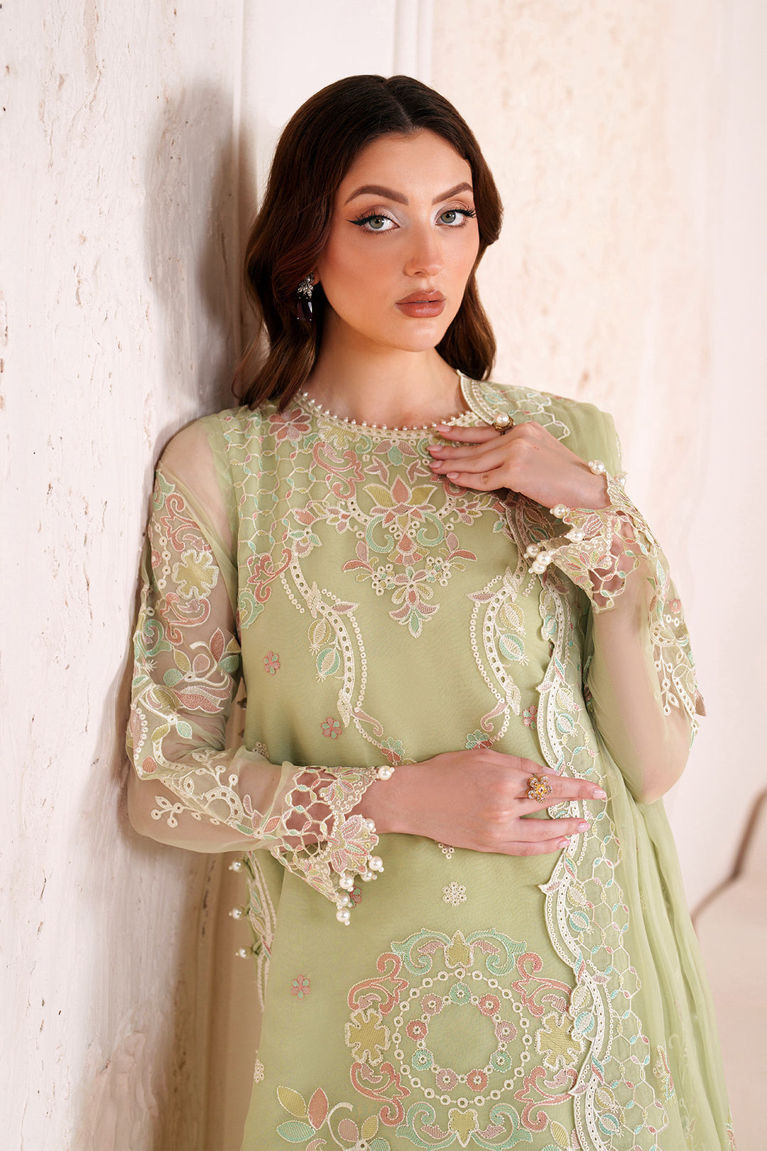 Alizeh – Anya Style