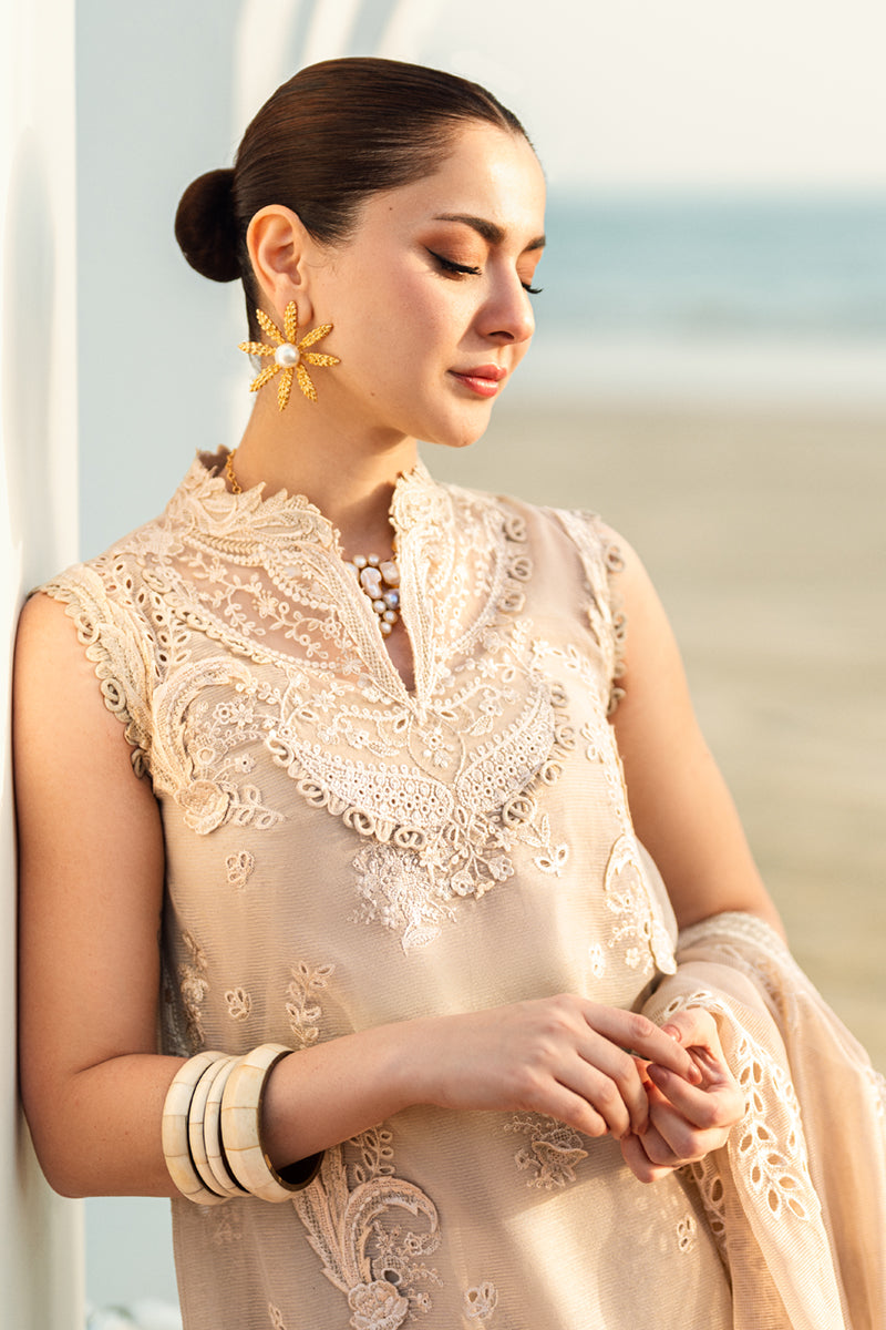 FK-01 Sophia Style — Mairaz Blush Chikankari Three-Piece Suit
