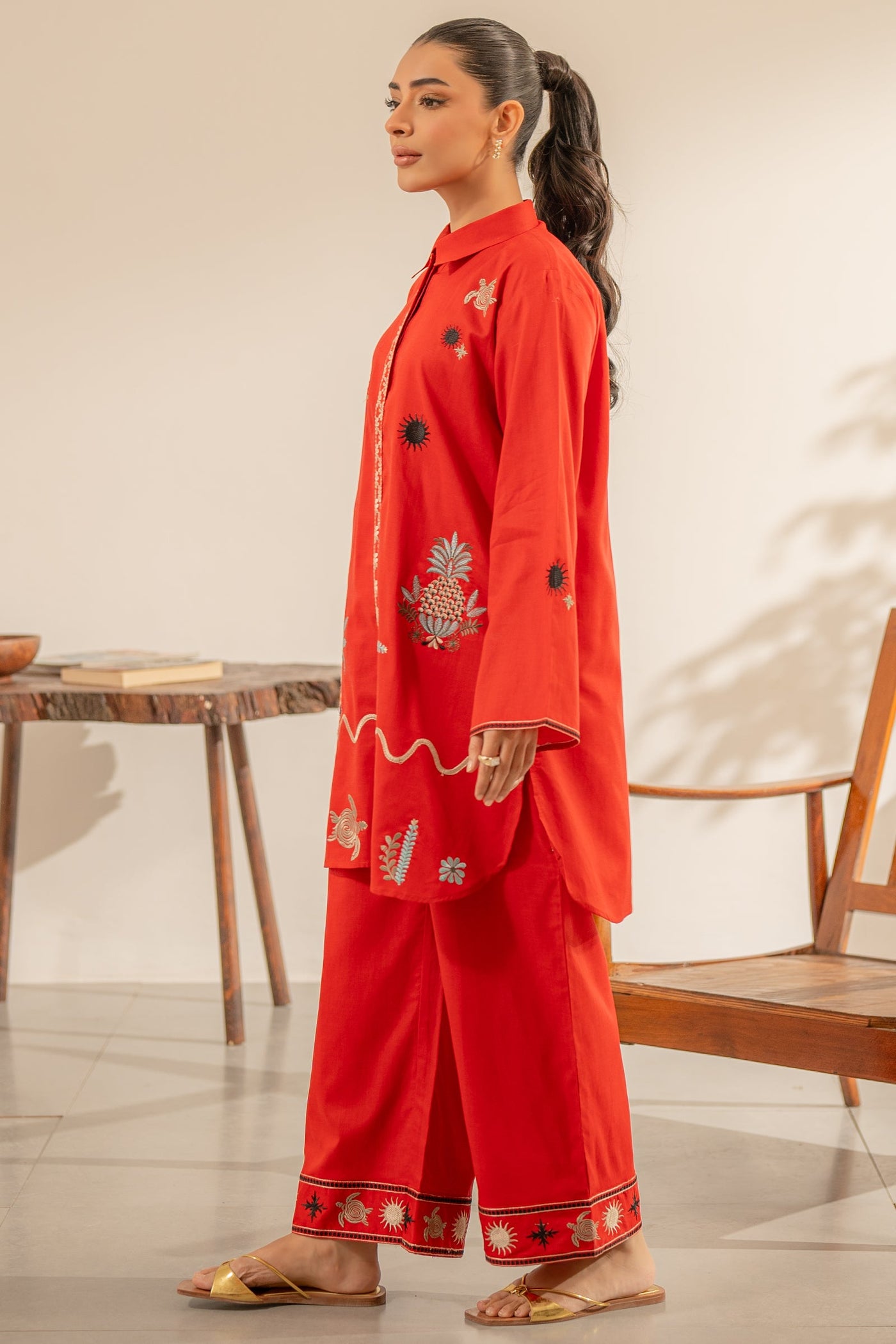 https://cdn.shopify.com/s/files/1/0568/3308/1529/files/DSC00299copy2.jpg?v=1754898302