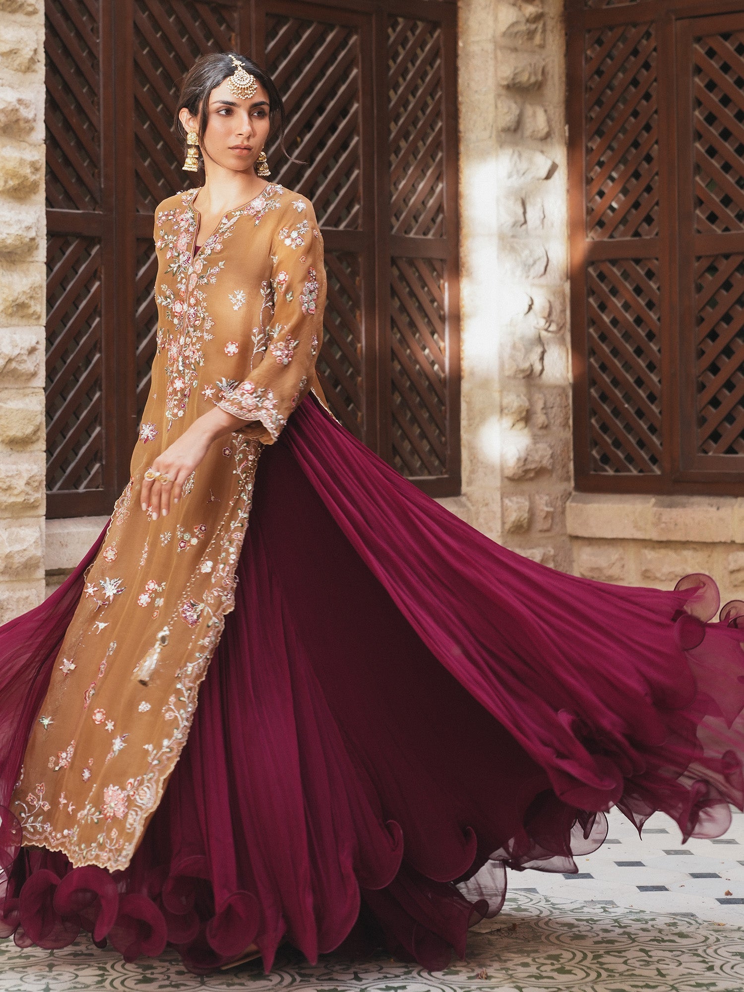 SIDE SLIT & SWIRLY LEHENGA