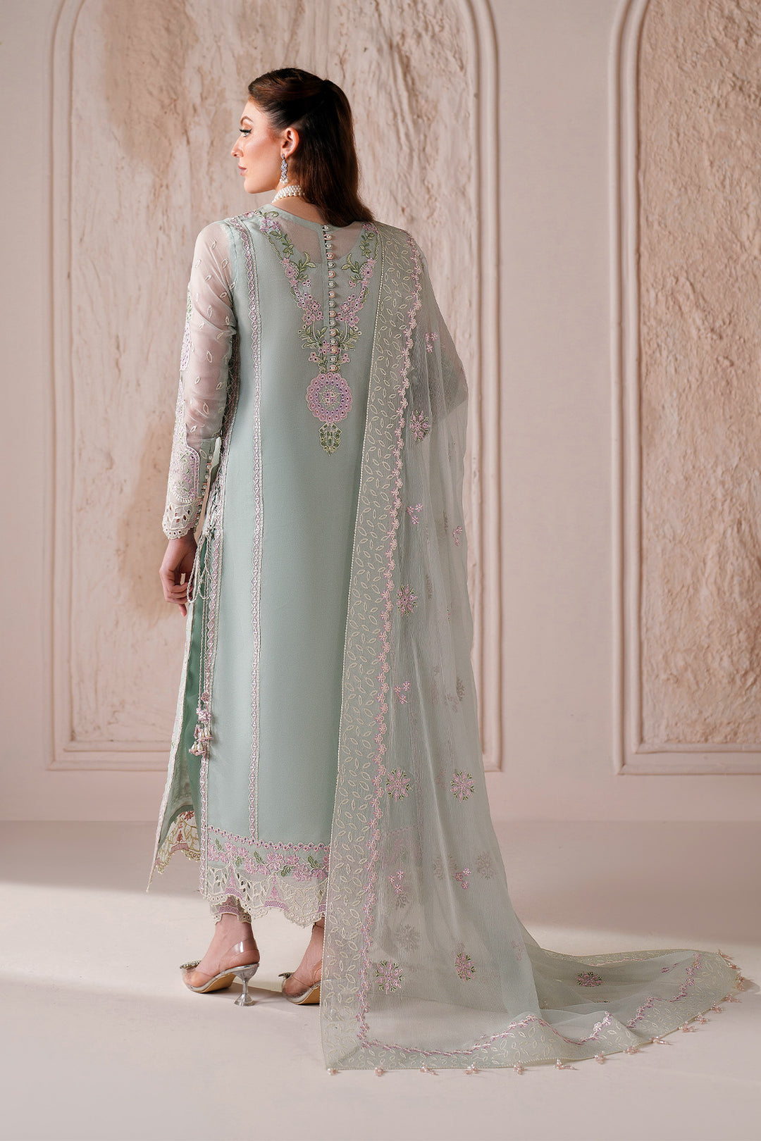 Alizeh – Nayla Style