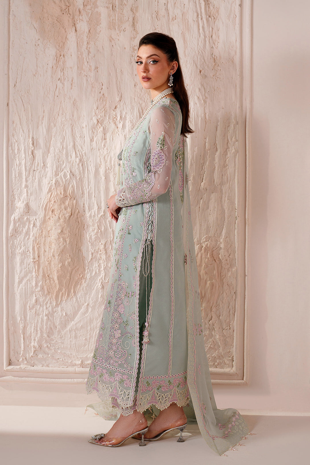 Alizeh – Nayla Style