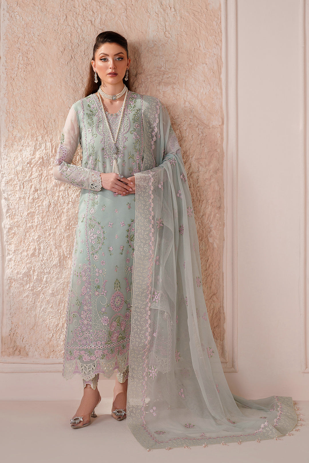 Alizeh – Nayla Style