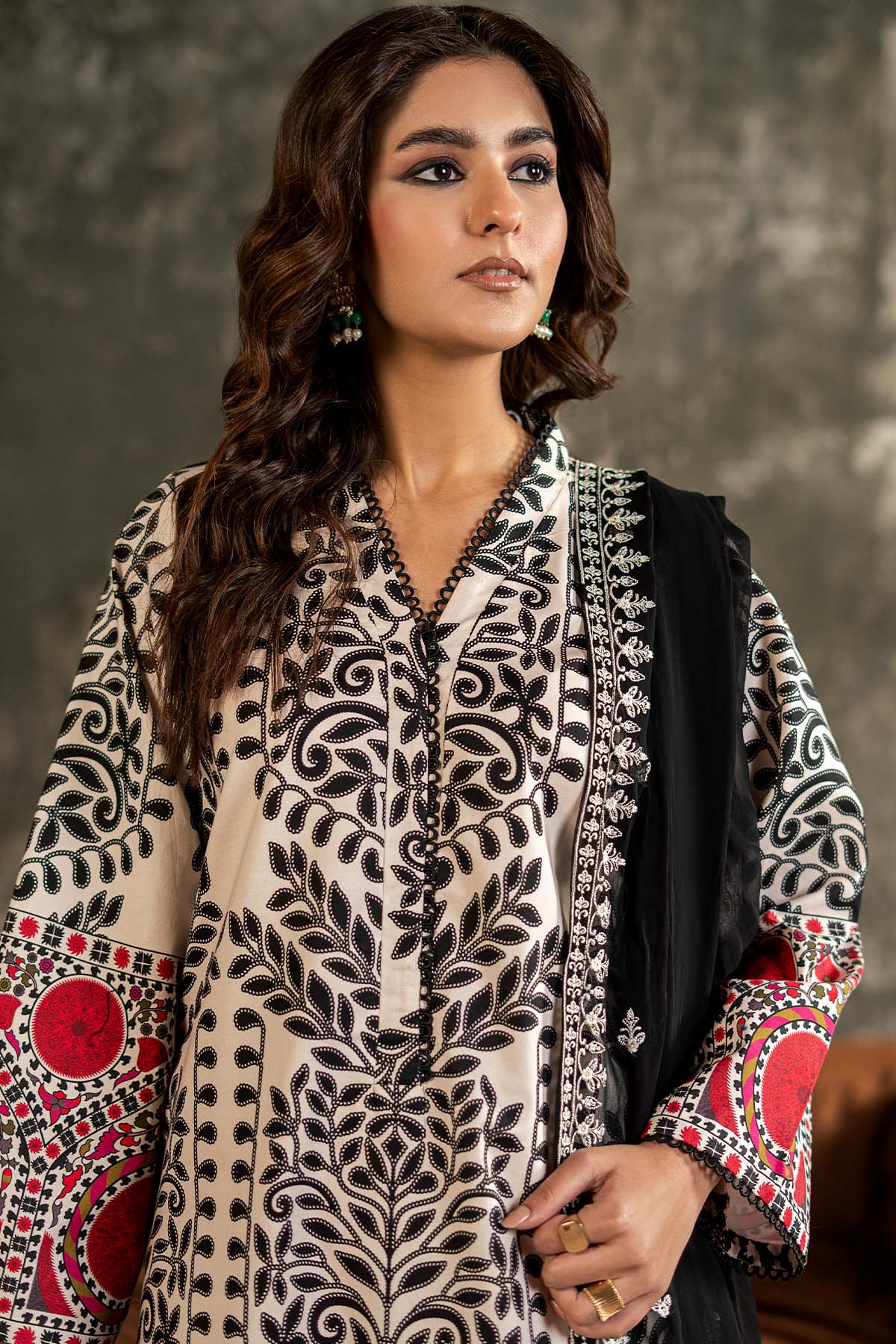 3-PC Stitched Embroidered  Lawn  SLC27-03P