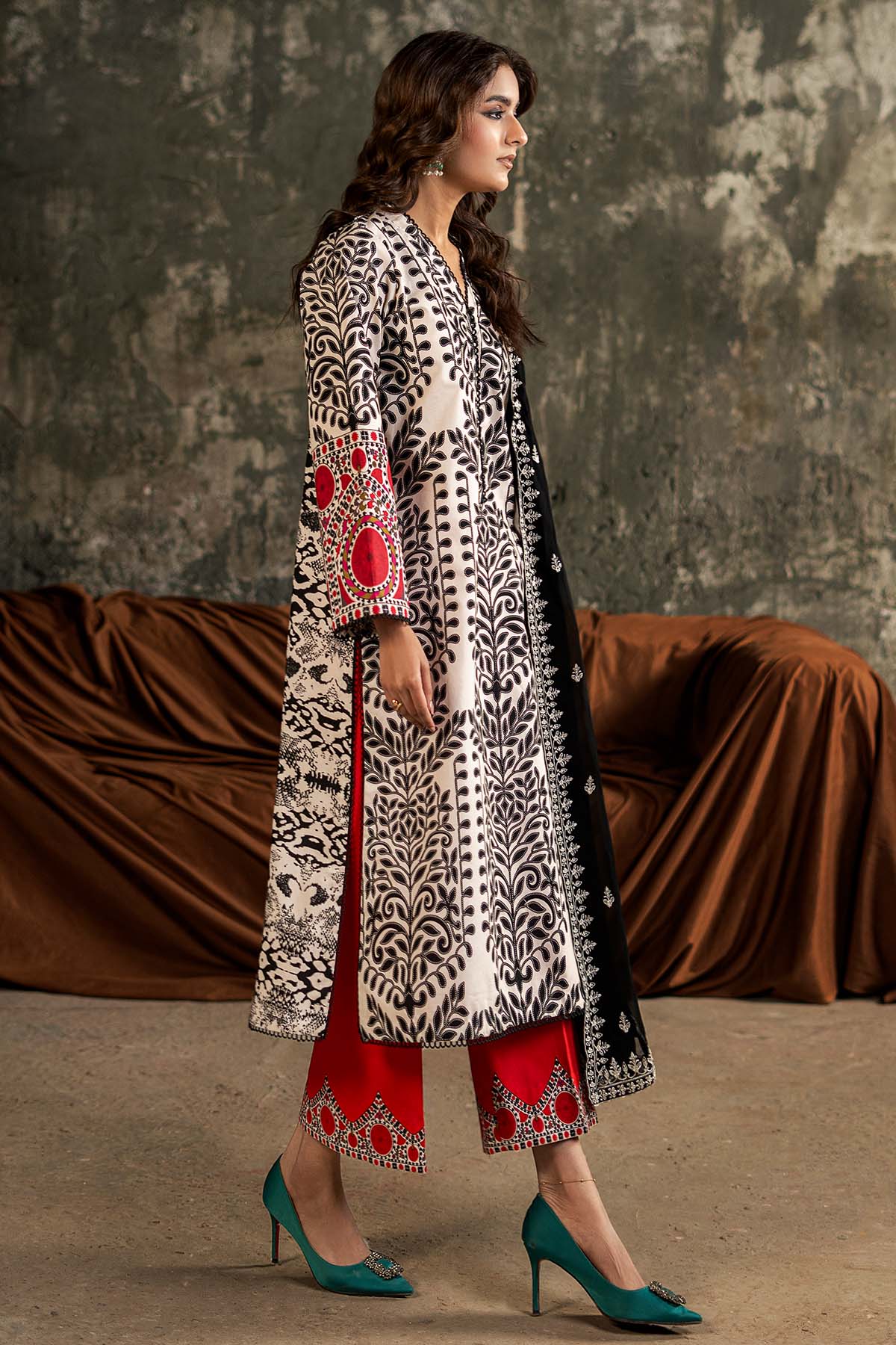 3-PC Stitched Embroidered  Lawn  SLC27-03P