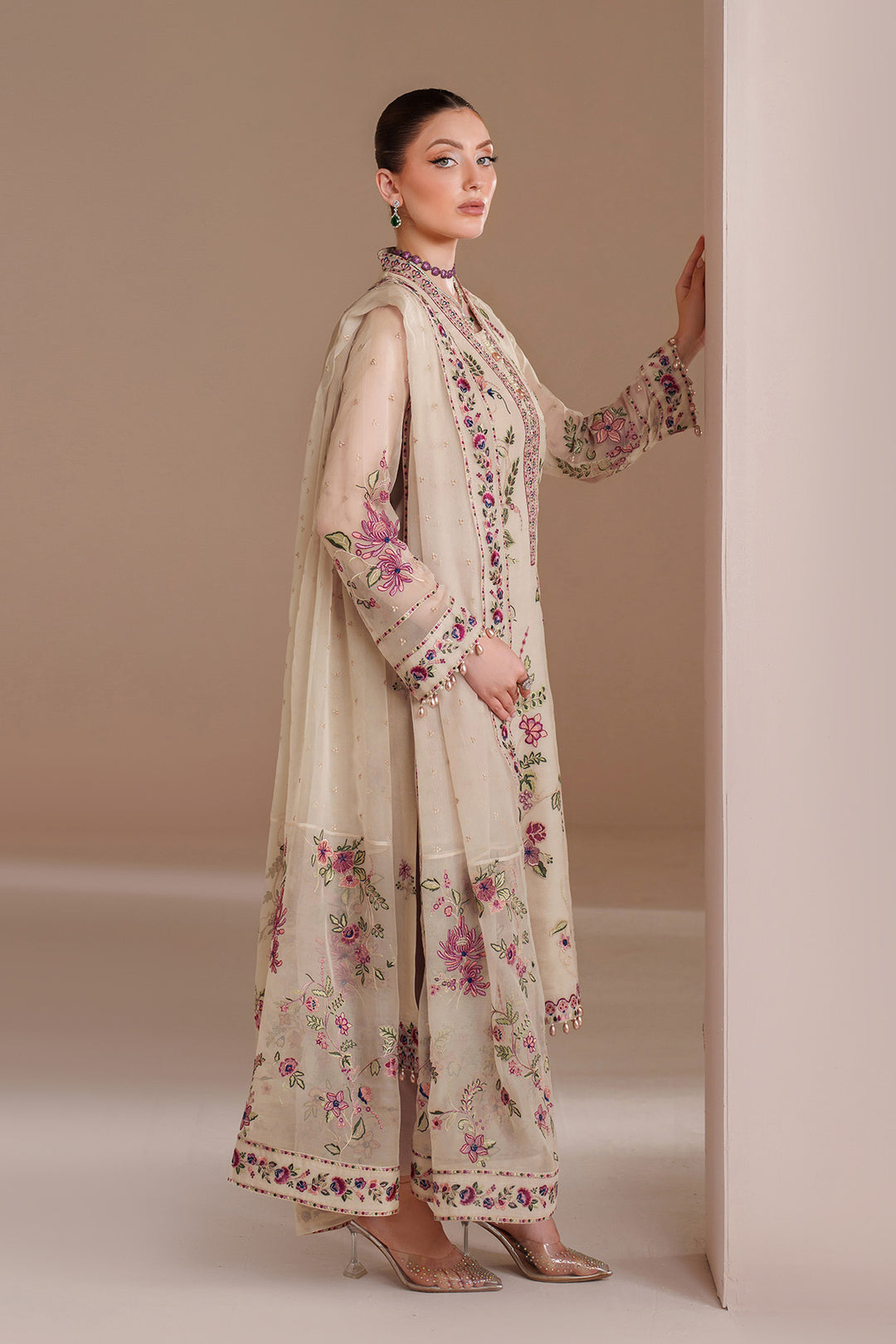 Alizeh – Victoria Style