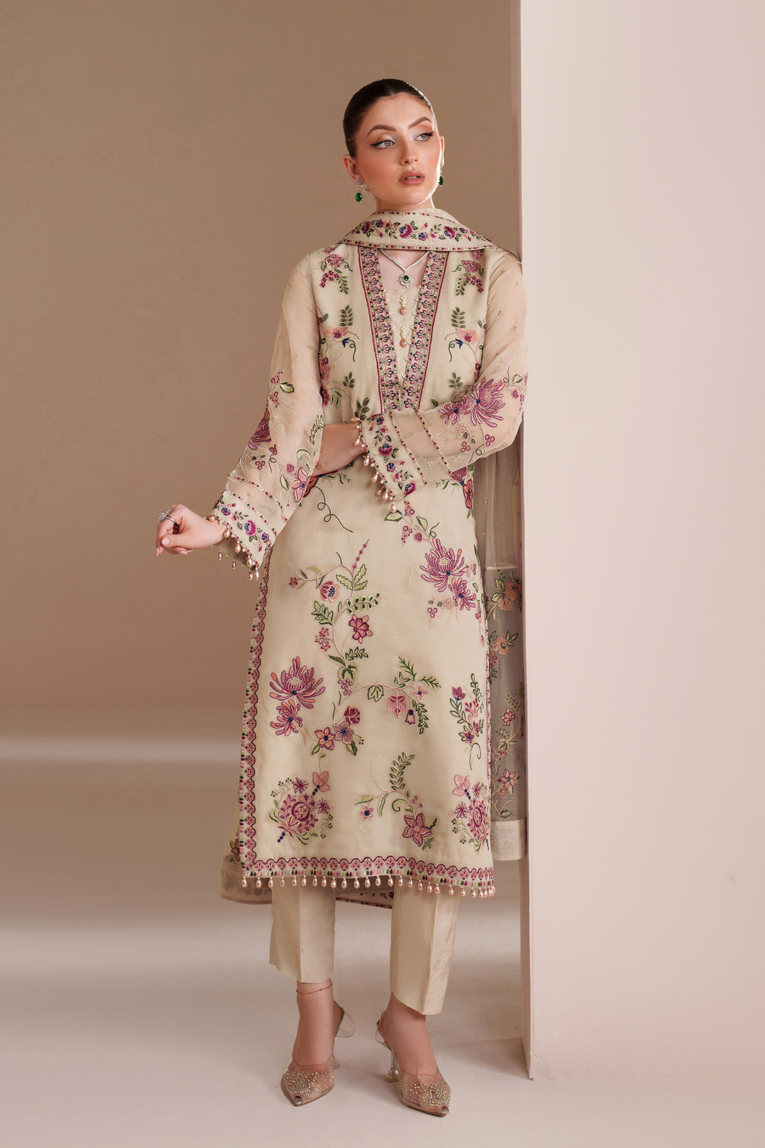 Alizeh – Victoria Style