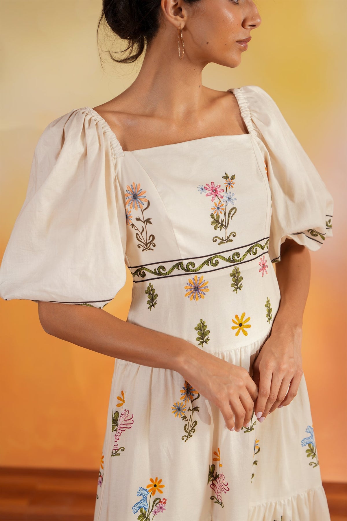 DRESS (E3341/108/005)