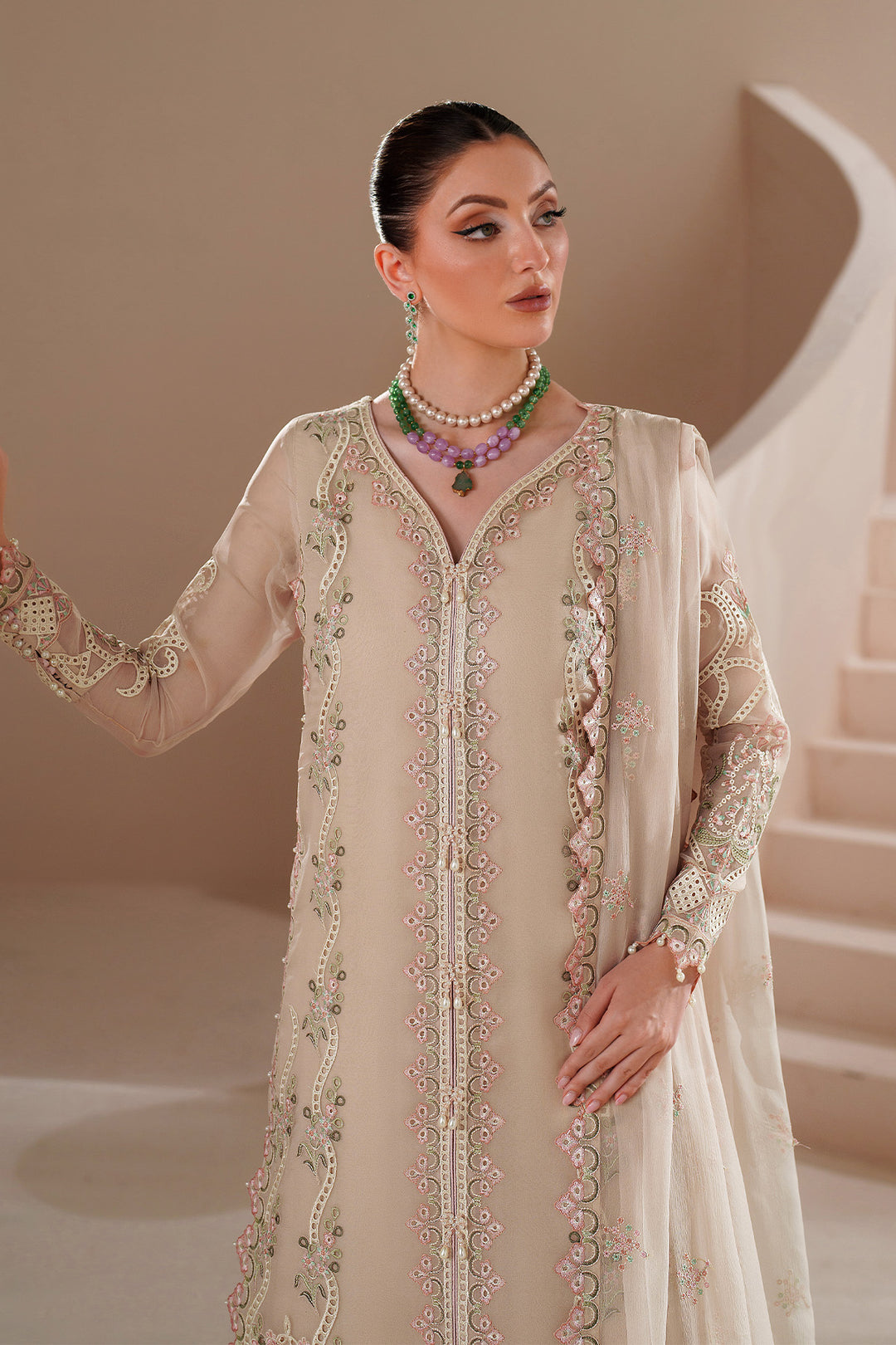 Alizeh – Niora Style