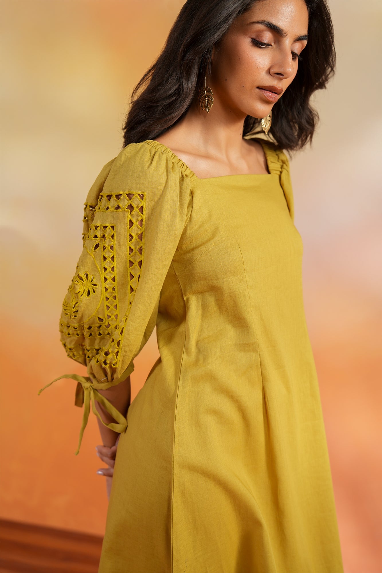 DRESS (E3318/108/103)