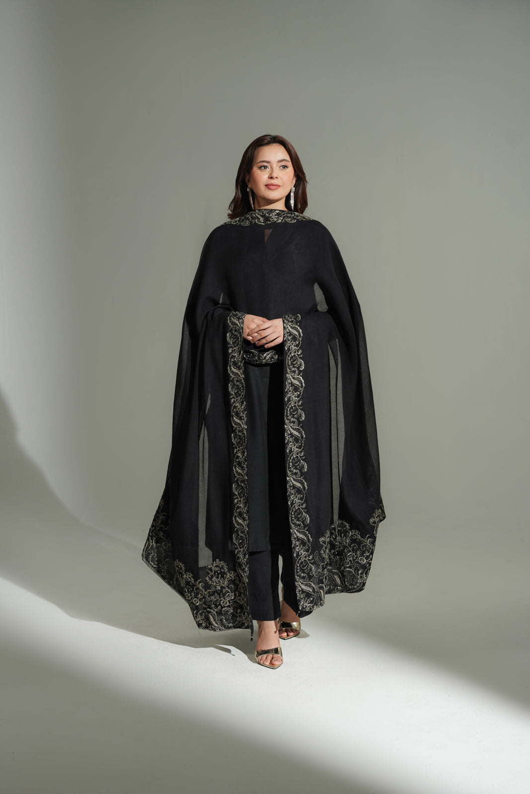 1 Piece Khadi Net Embroidered Shawl (FH0027)