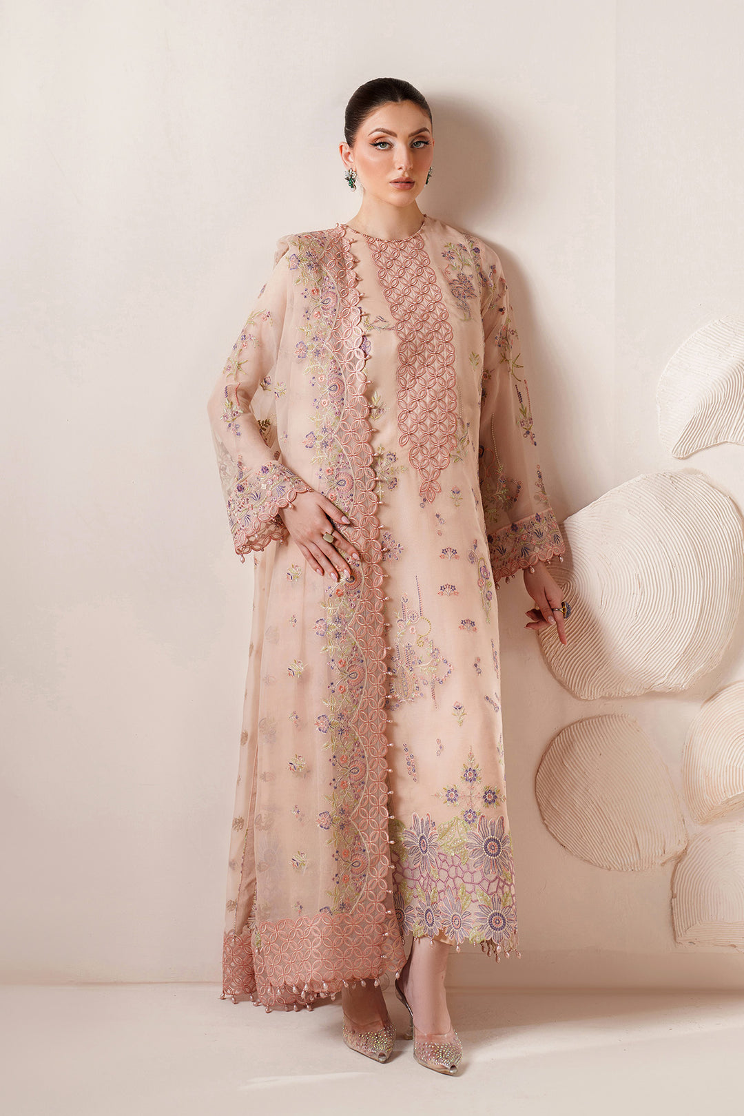 Alizeh – Diana Style