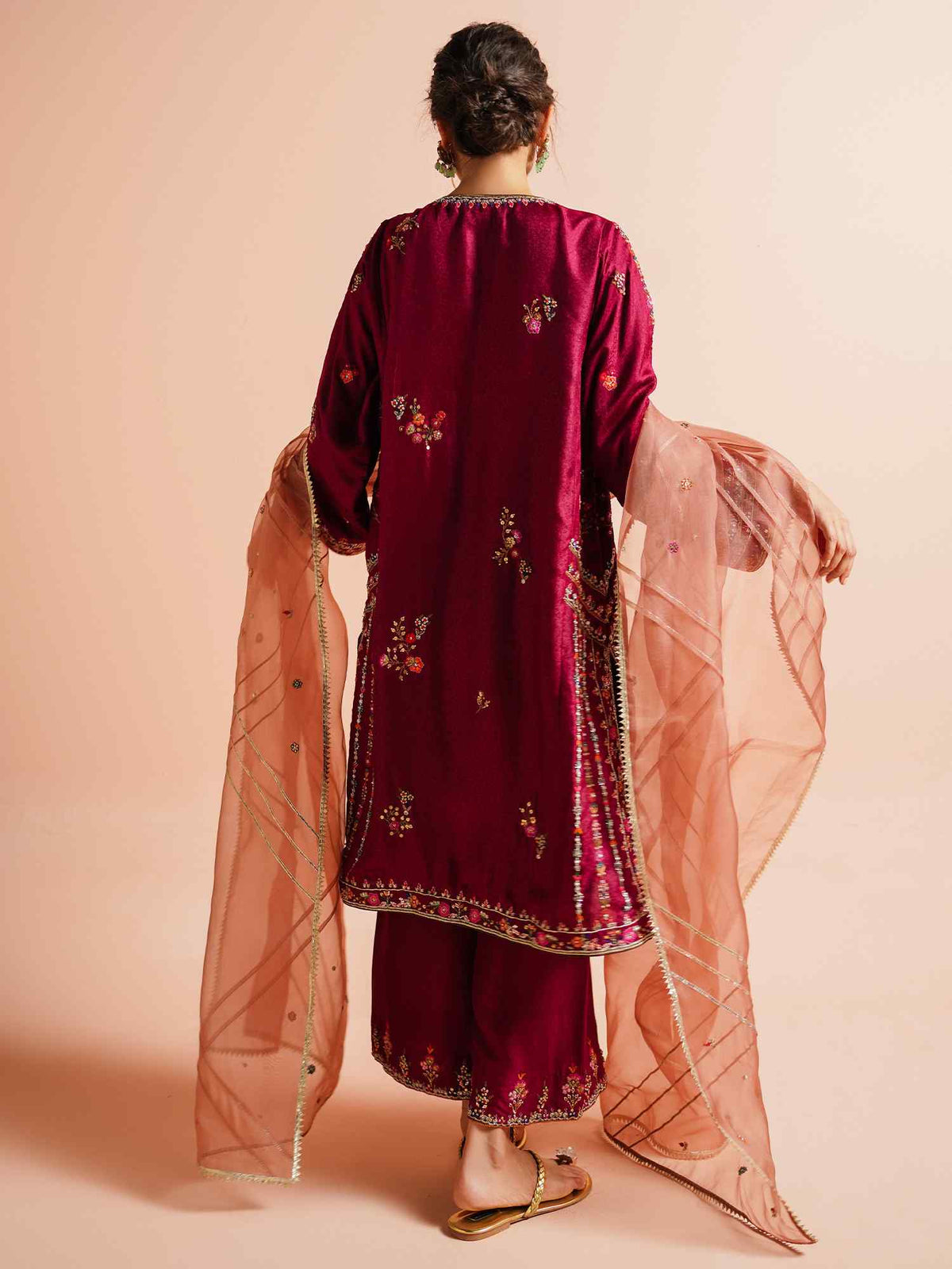 Nimr, Dupatta & Izaar