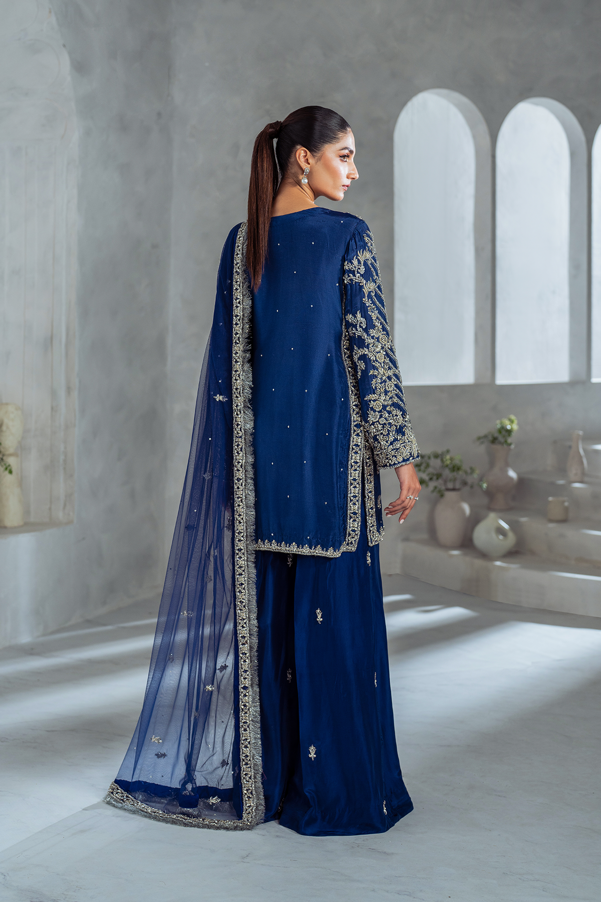 Yasha Nadir – Arya Style