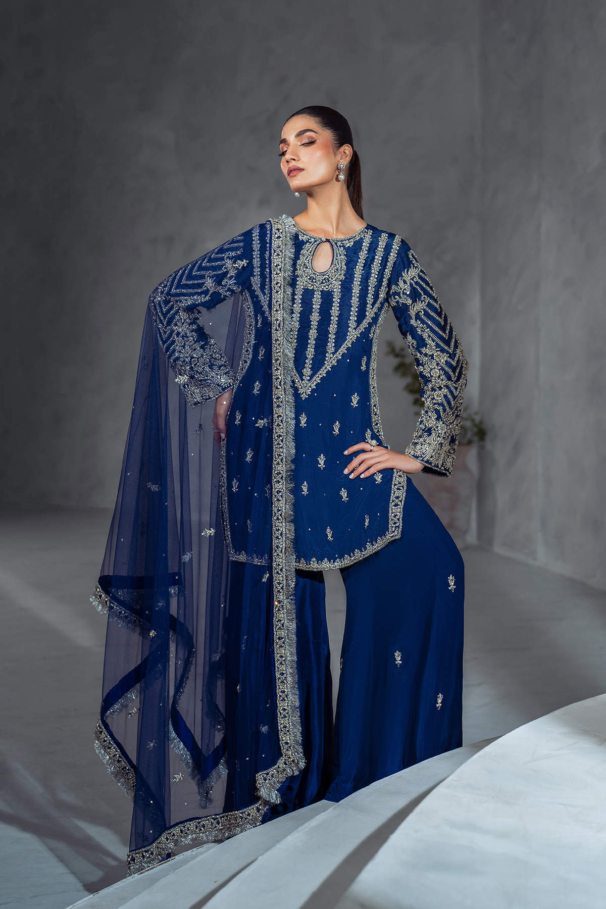 Yasha Nadir – Arya Style