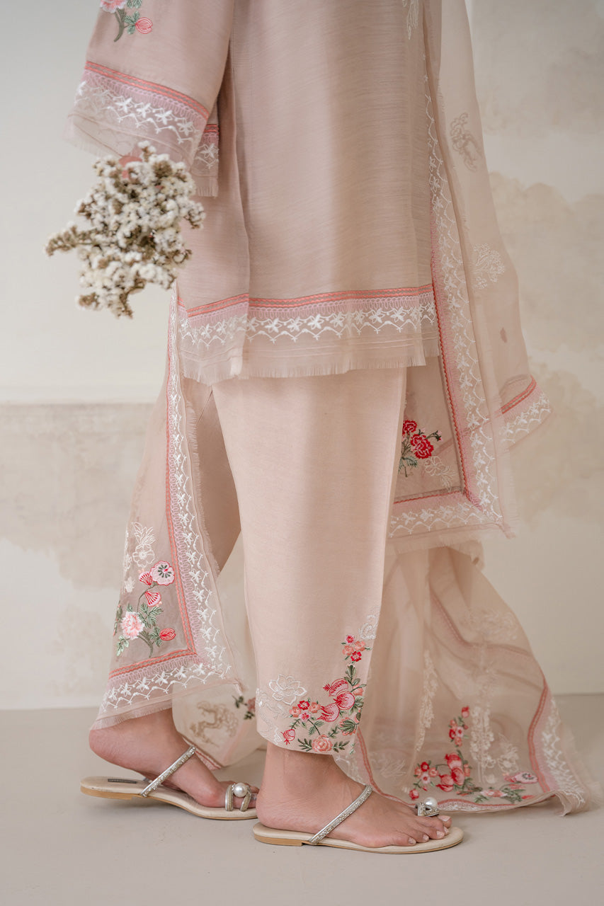 Blushing Flora - RTD