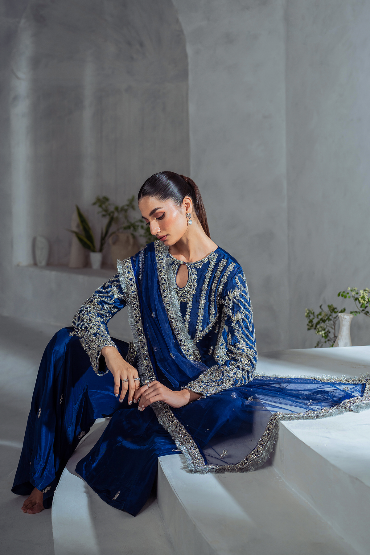 Yasha Nadir – Arya Style