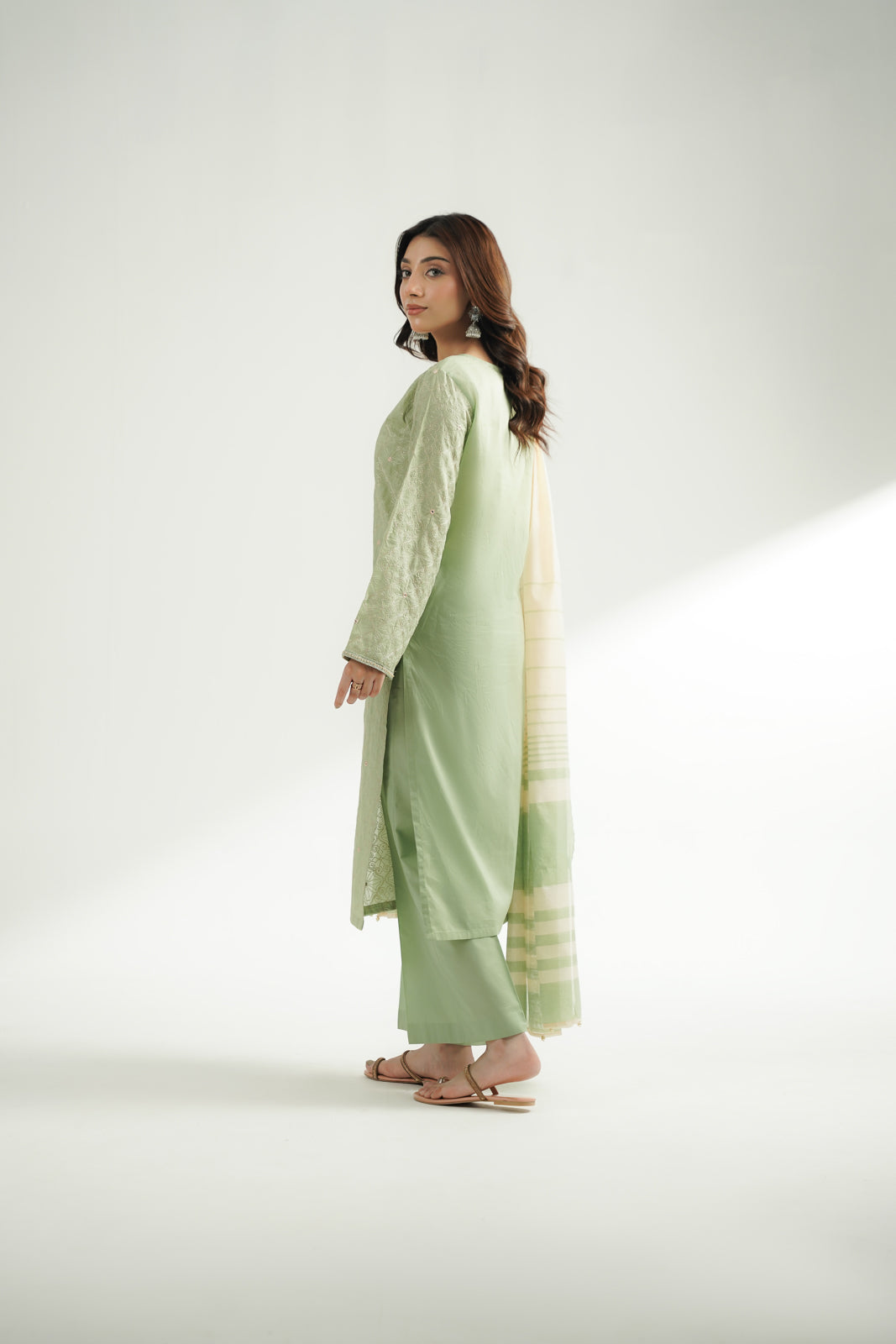 3 Piece Lawn Embroidered Suit (CS0577)