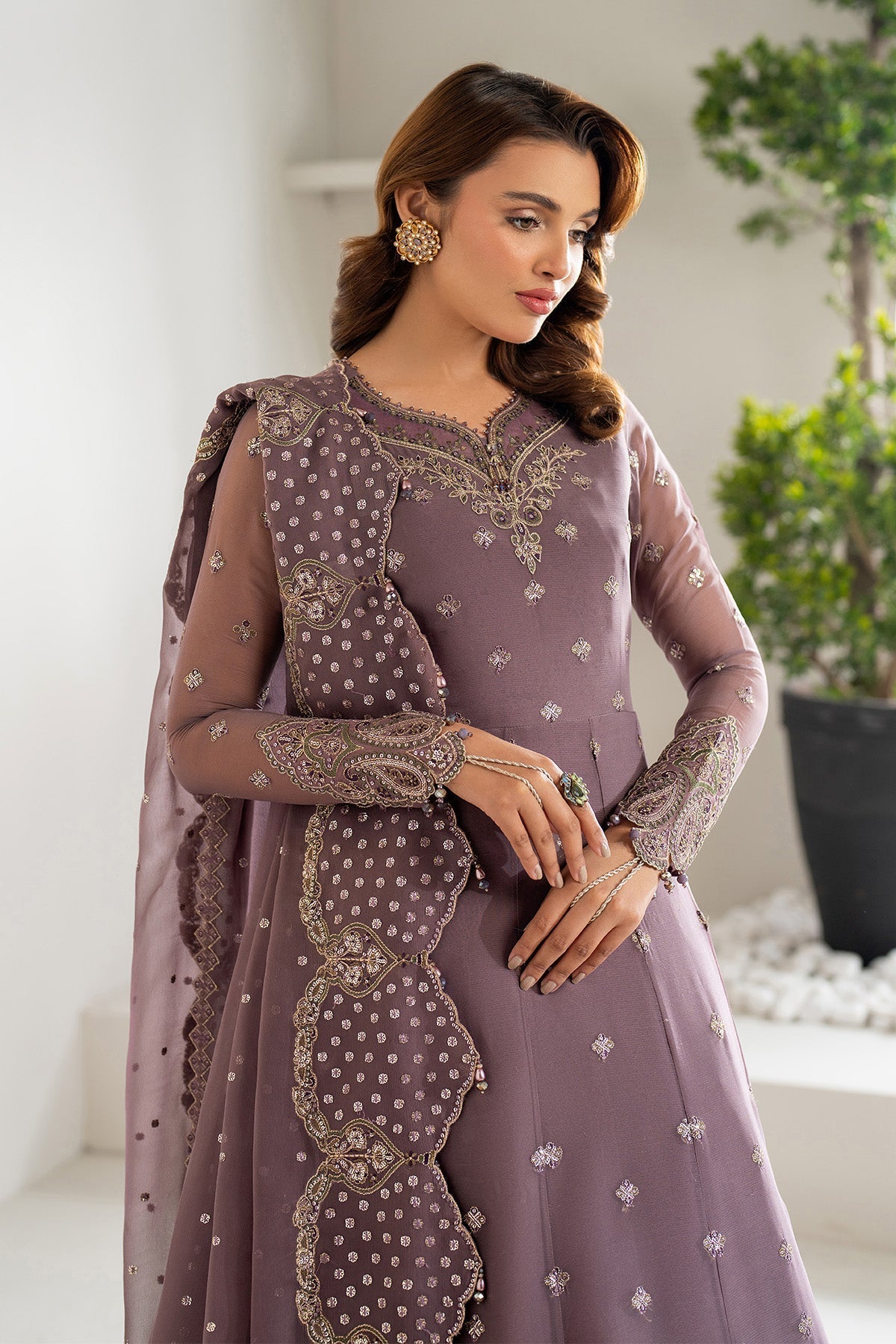 Alizeh – Julia Style
