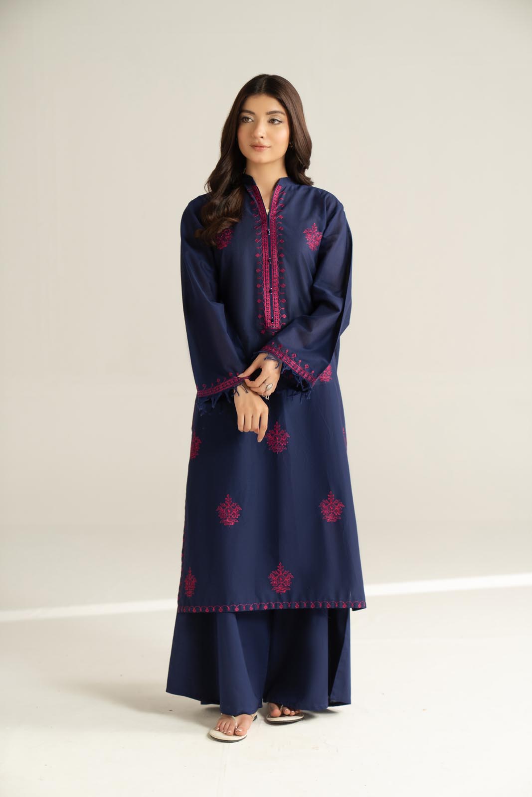 2 Piece Lawn Embroidered Suit (CS0546)