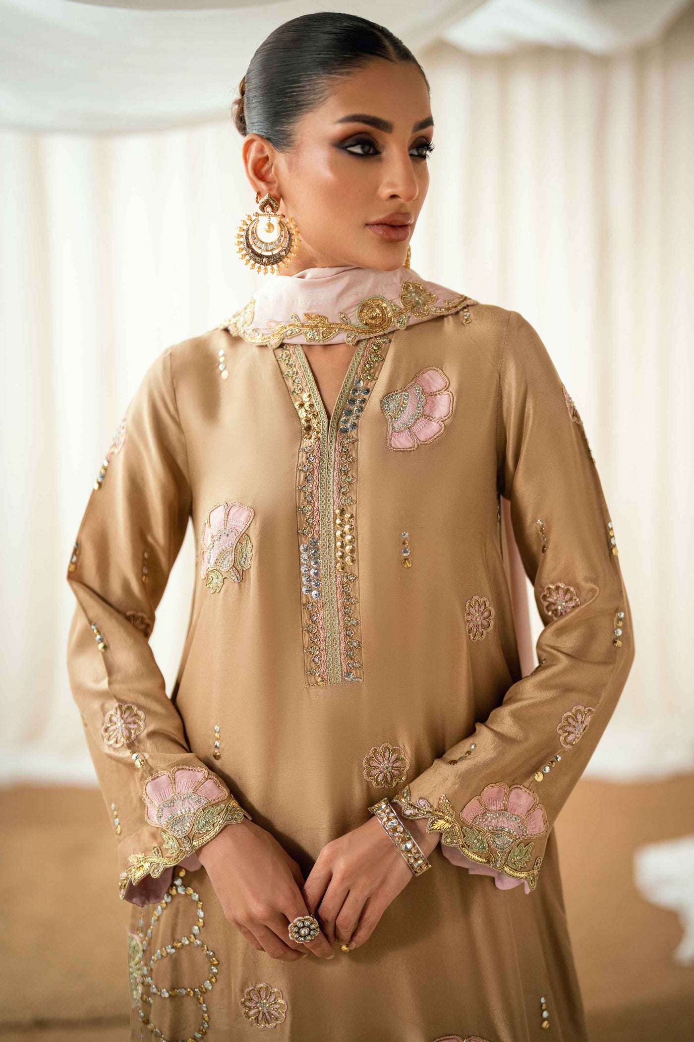 https://cdn.shopify.com/s/files/1/0412/9311/9639/files/DSC01816.jpg?v=1762350428