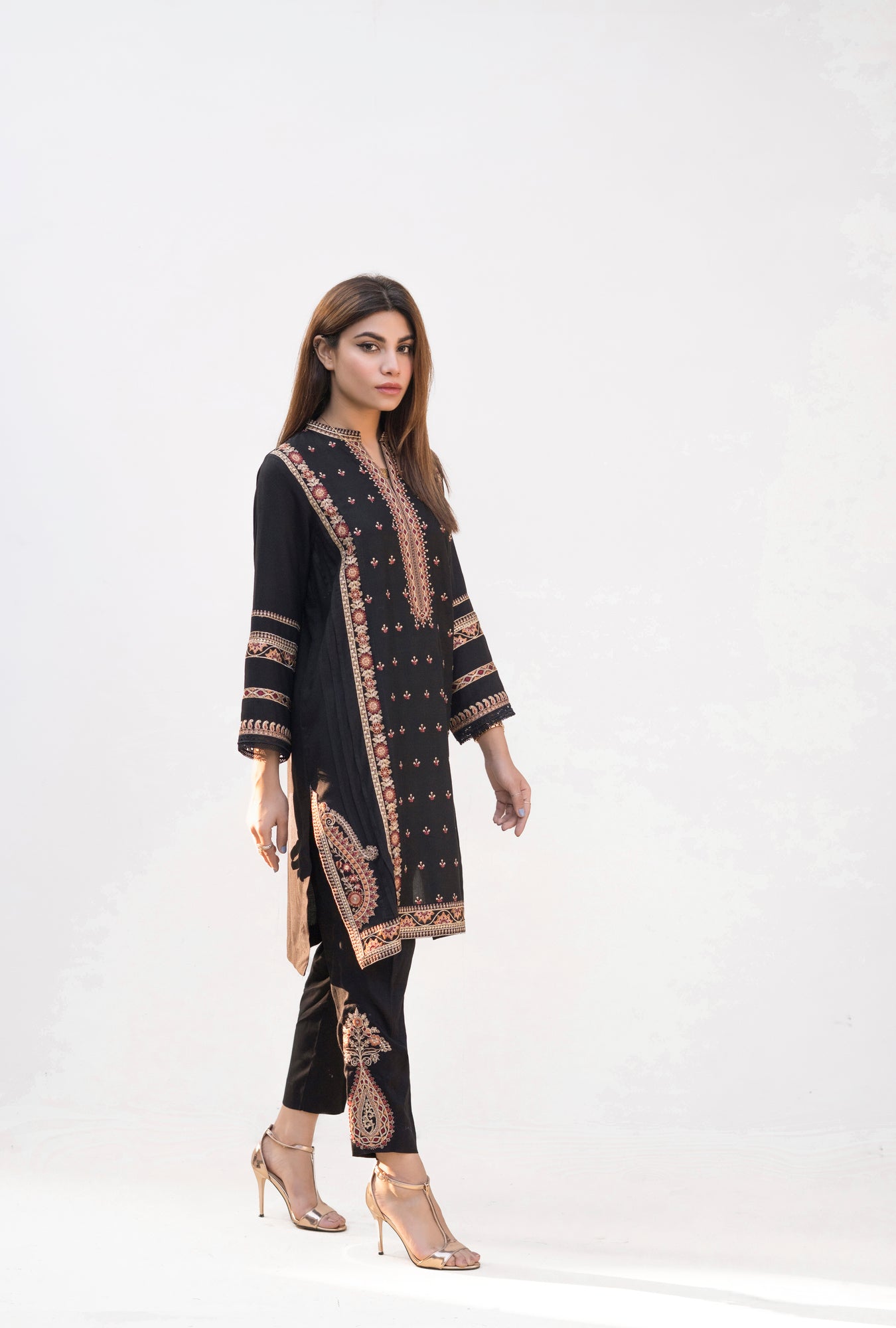 RTW-SOOT-BLACK-D2