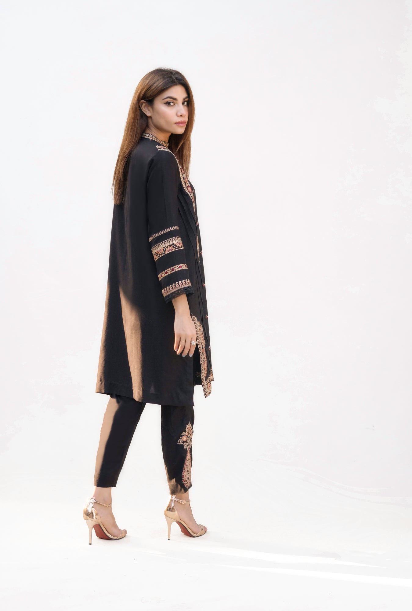 RTW-SOOT-BLACK-D2