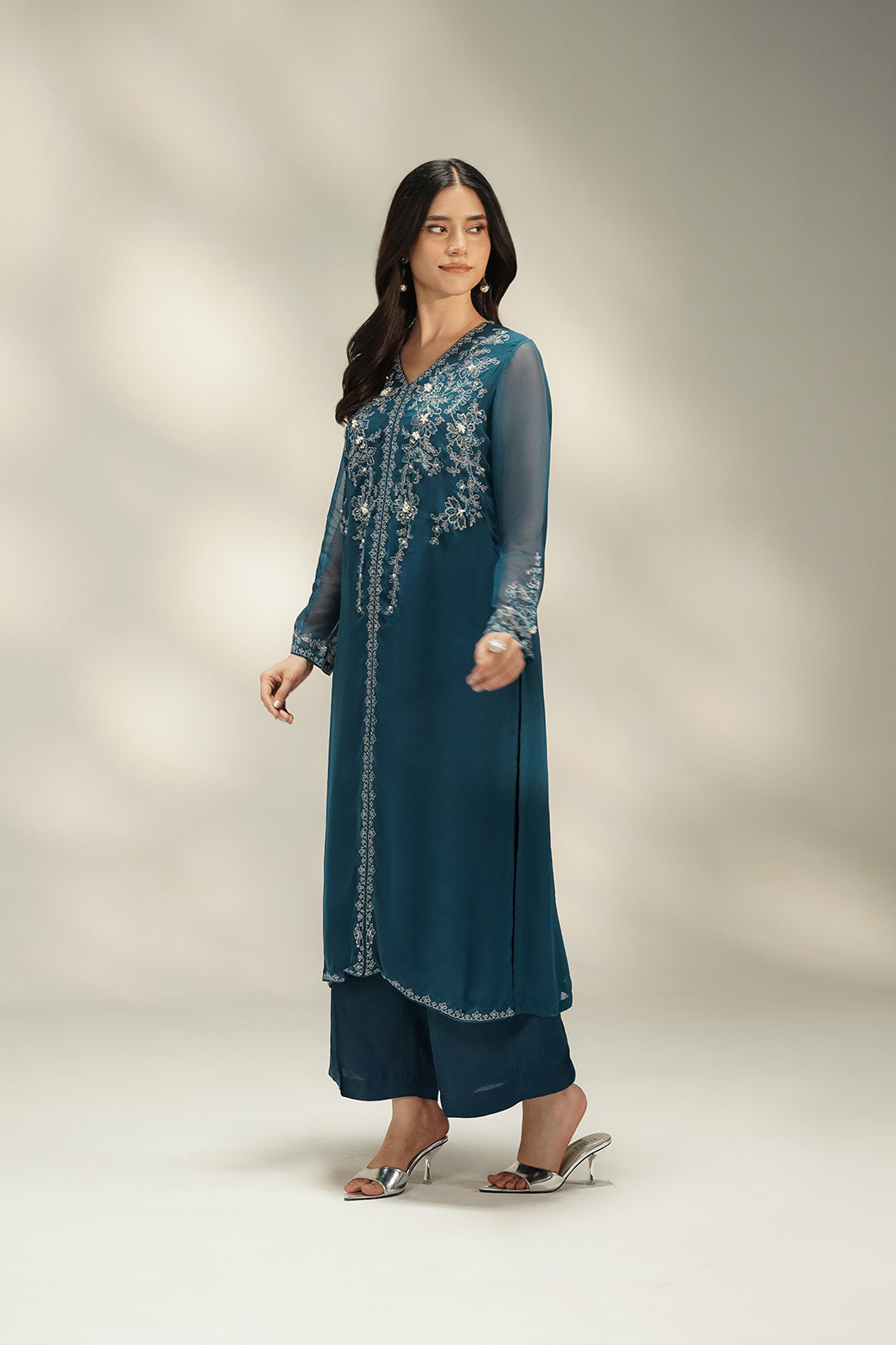 2 Piece Chiffon Embroidered Suit (FS0127)