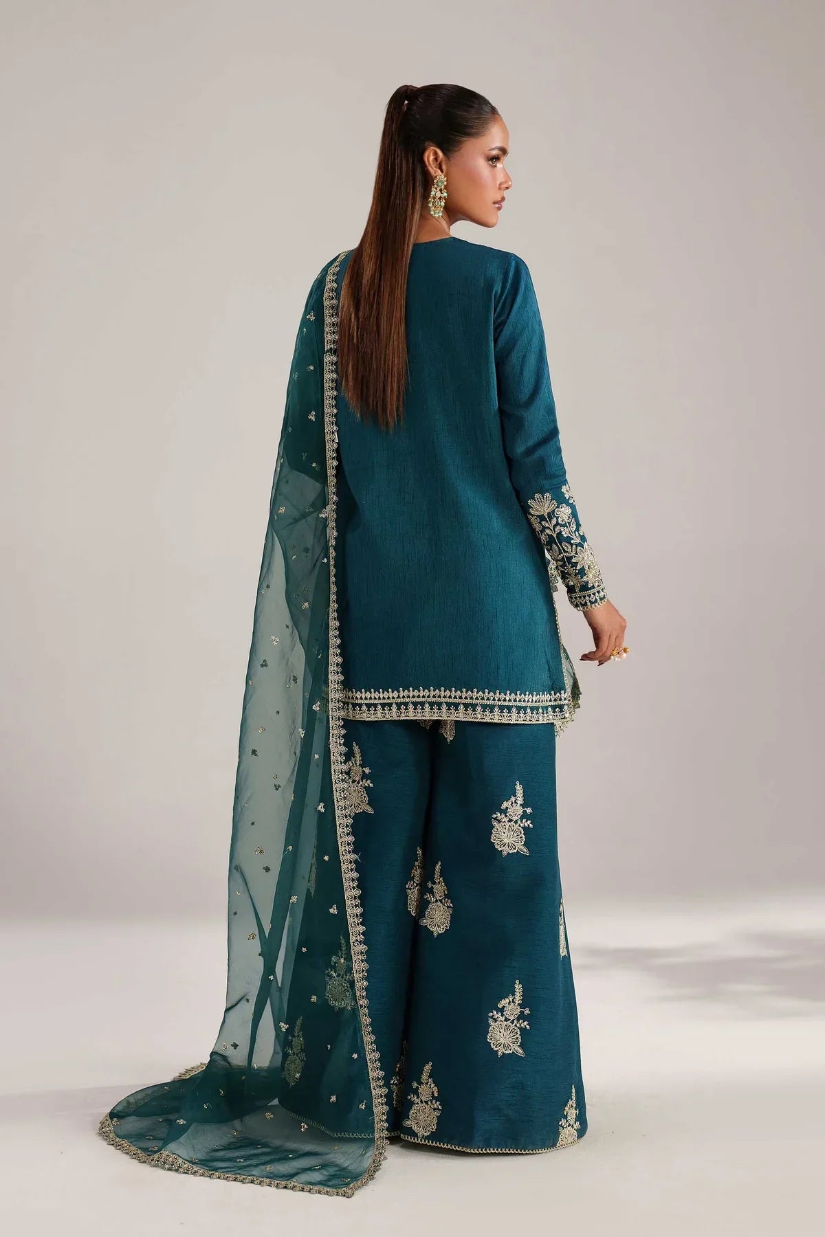 Akbar Aslam – Naranj Style