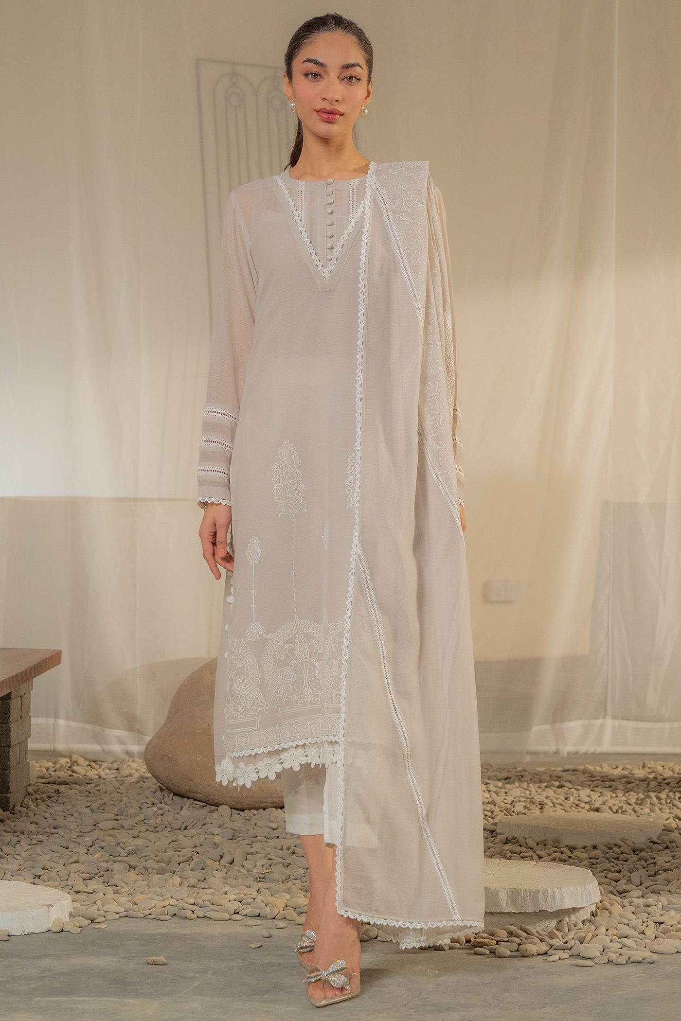 Nourhan Jhumka