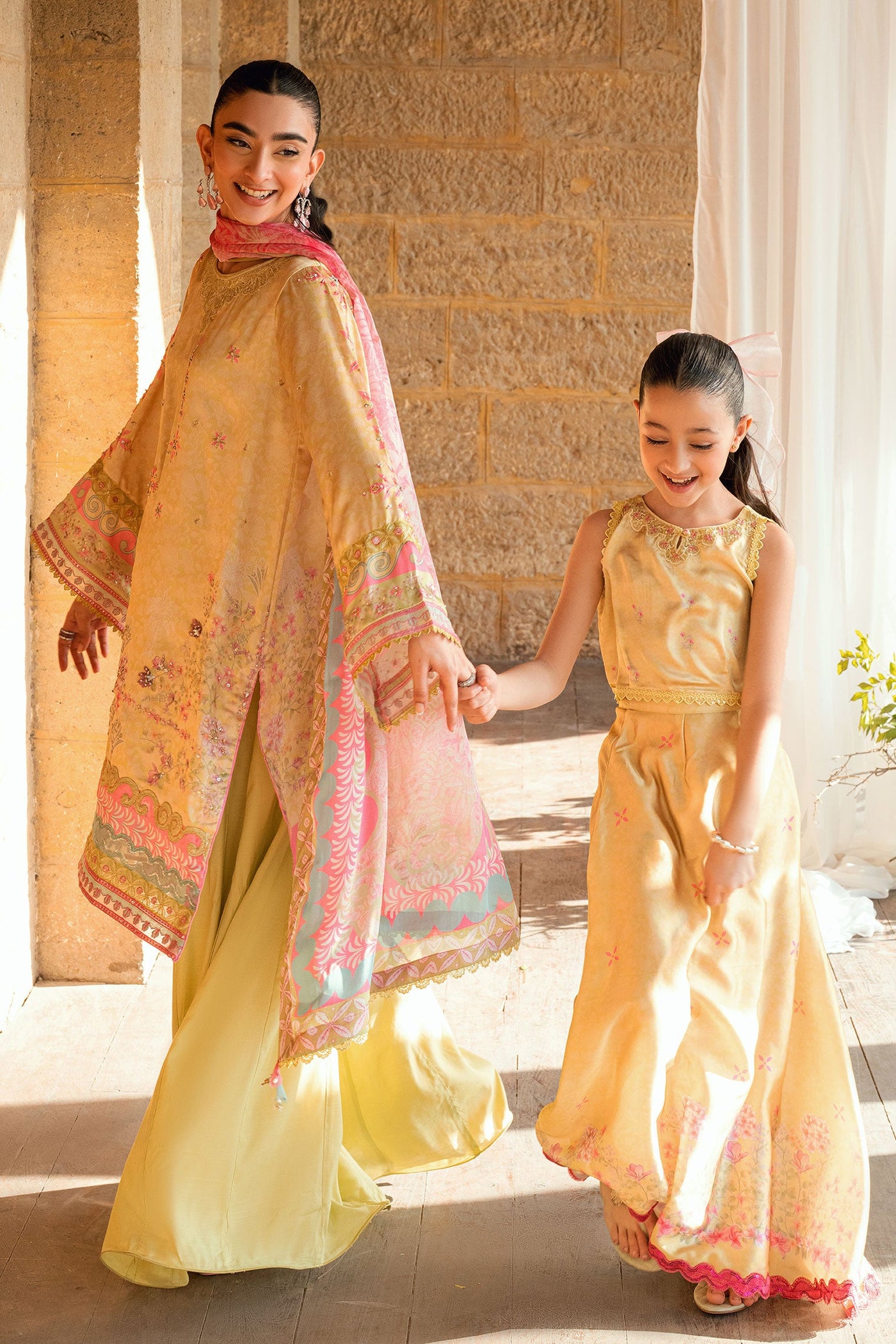 Ss26Da-2892 Yellow 2Pcs Hand Embellished Kurta With Trouser