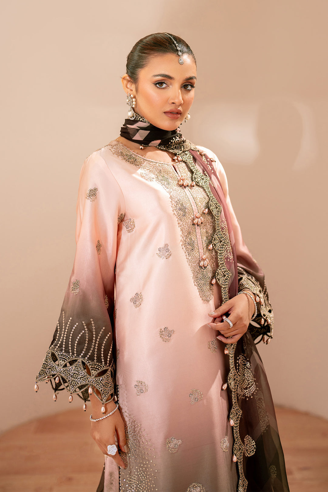 Alizeh – AF-SS-2231-Rozella Style