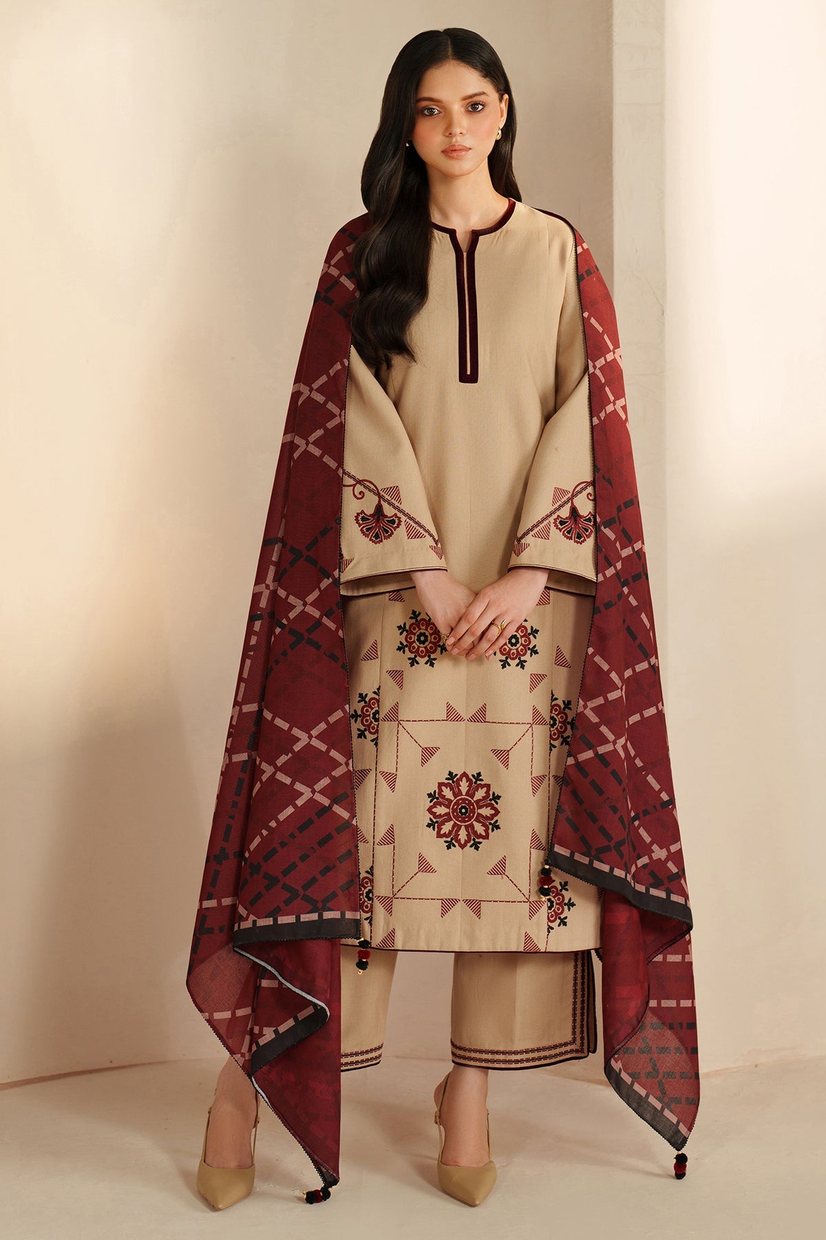 Embroidered Wash & Wear Suit