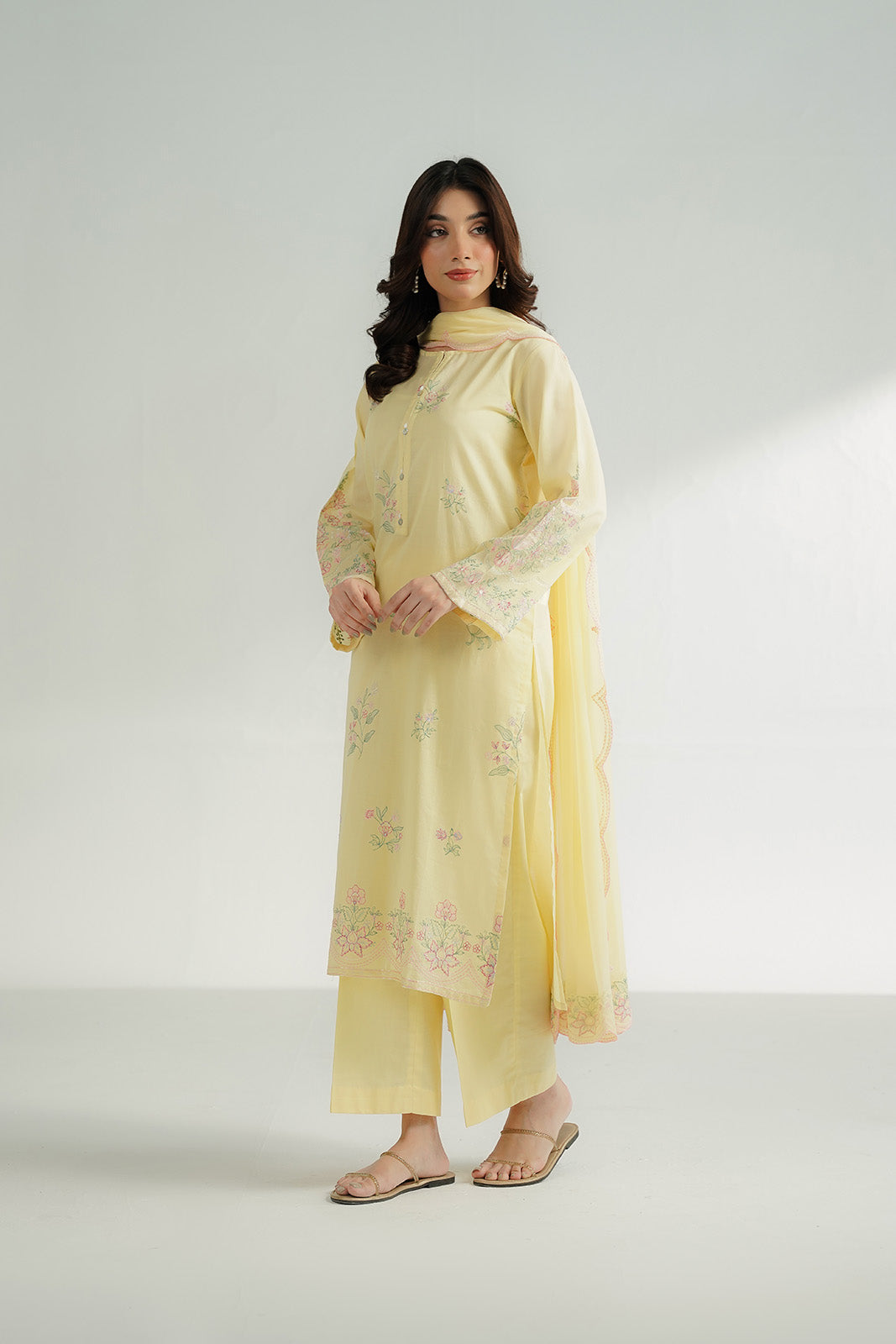 3 Piece Lawn Embroidered Suit (CS0483)