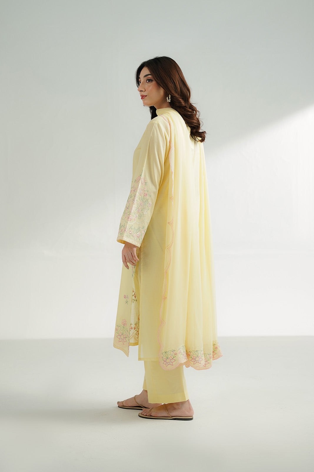 3 Piece Lawn Embroidered Suit (CS0483)