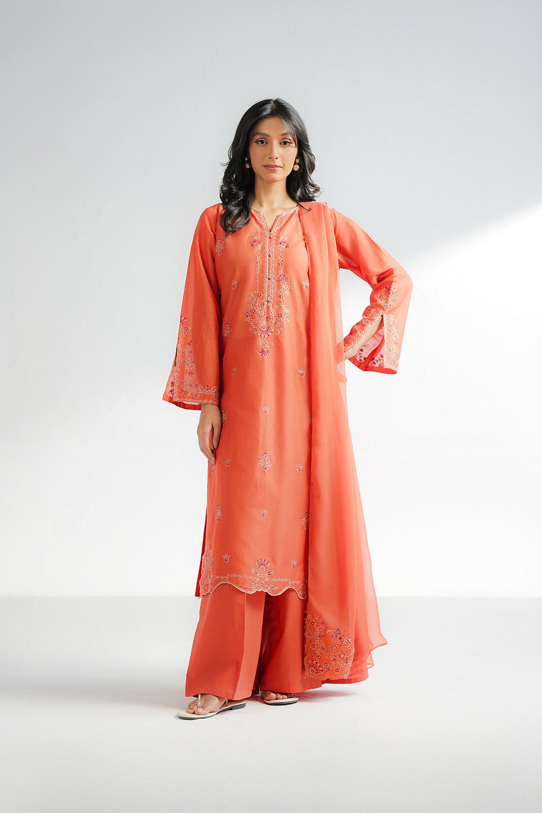 3 Piece Lawn Embroidered Suit (CS0575)