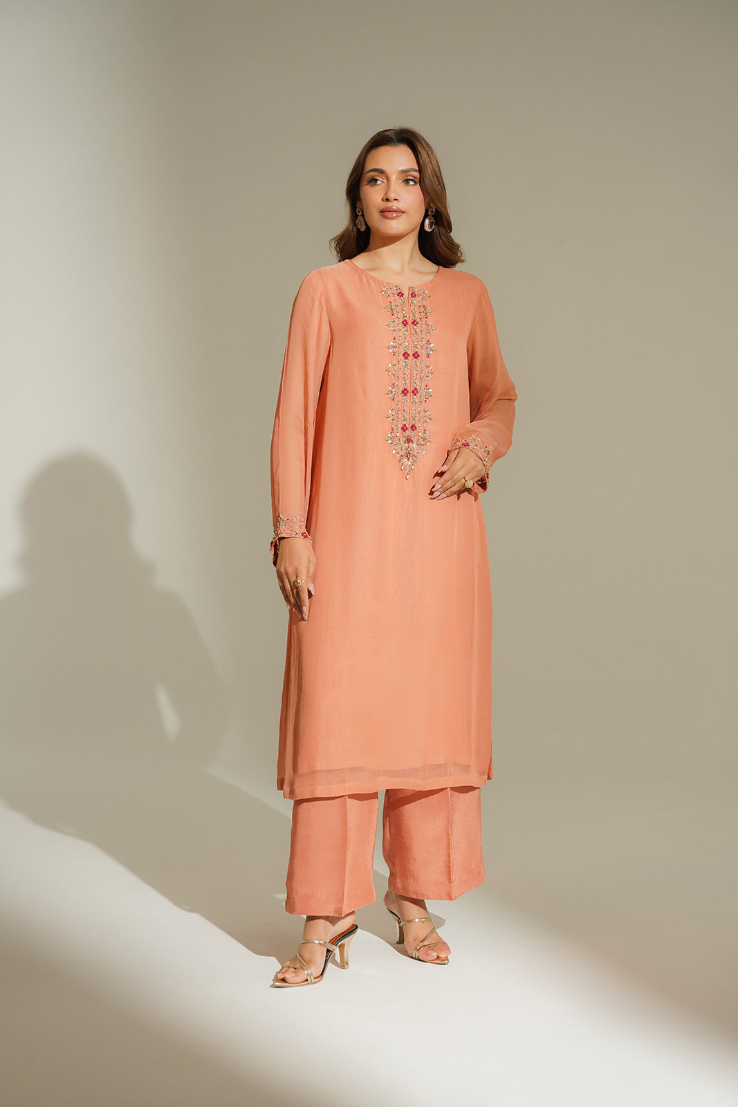 2 Piece Chiffon Embroidered Suit (FS0125)