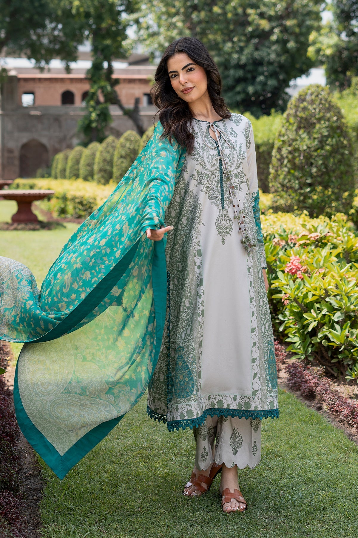 3-PC Unstitched Printed Lawn C-Print Vol 4 CP6-36