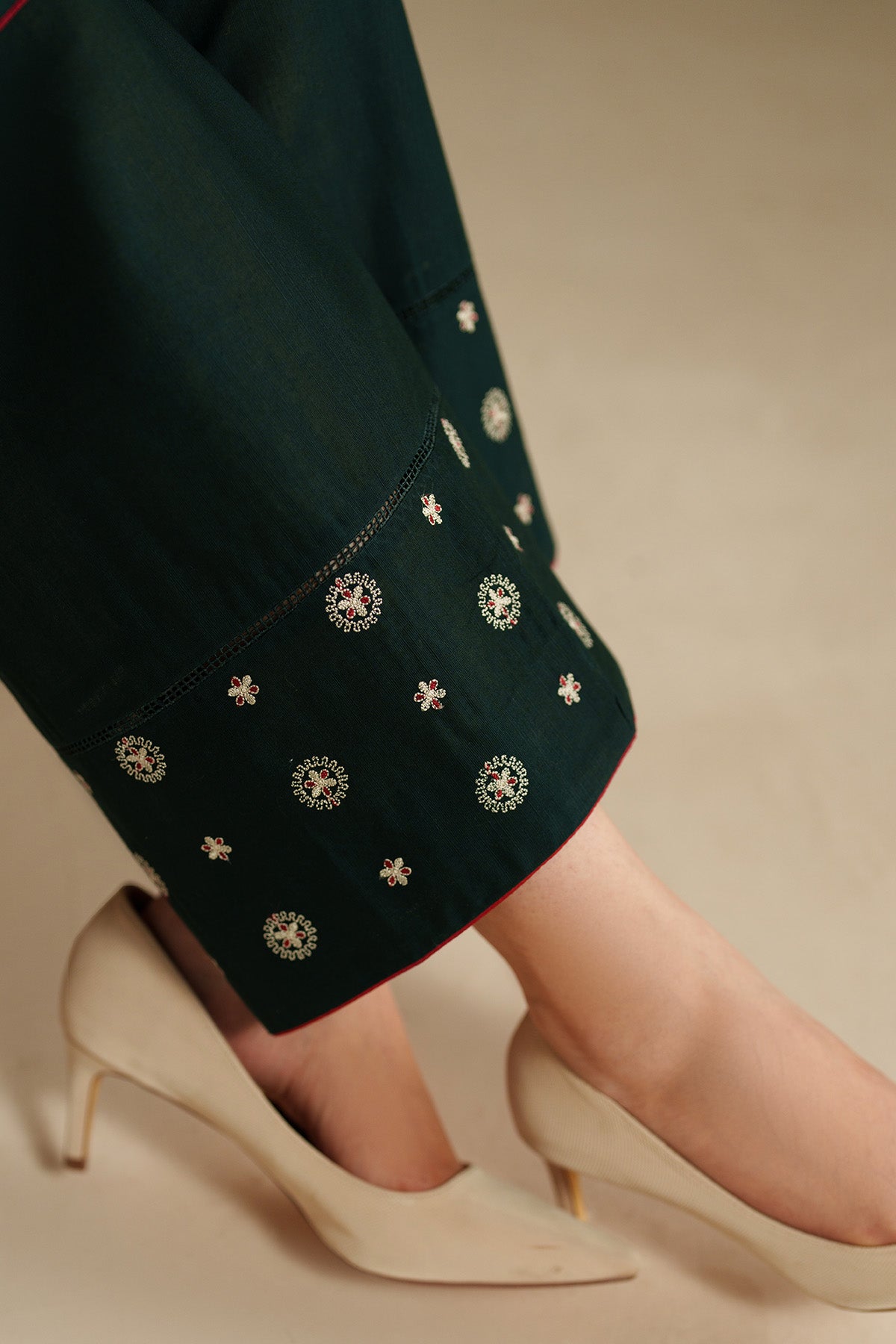 https://cdn.shopify.com/s/files/1/0011/0277/4316/files/DSC04379.jpg?v=1761891618