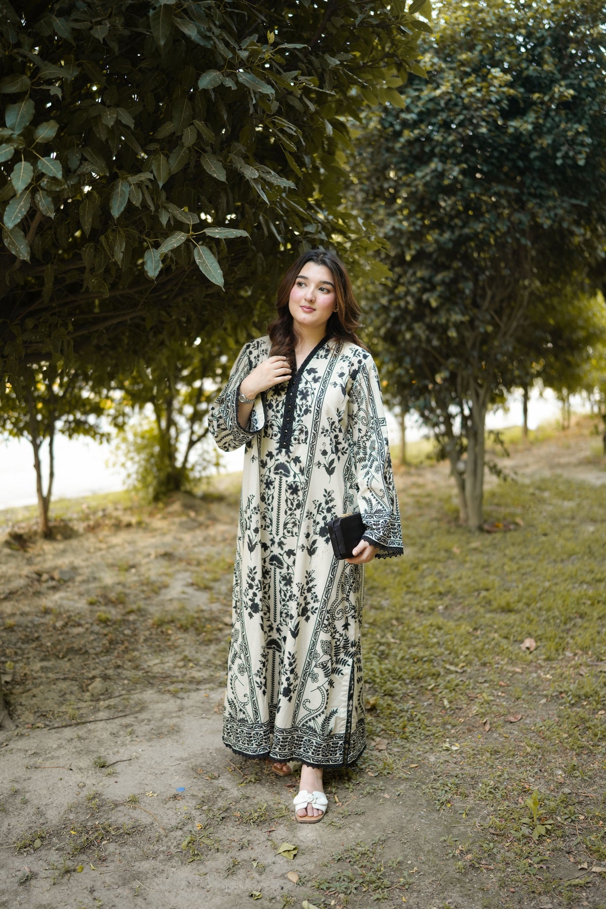Aneelas Print Kaftan 2pc [Black Trouser] [SPR-26-63-B] [Dispatch Time 2 Months]