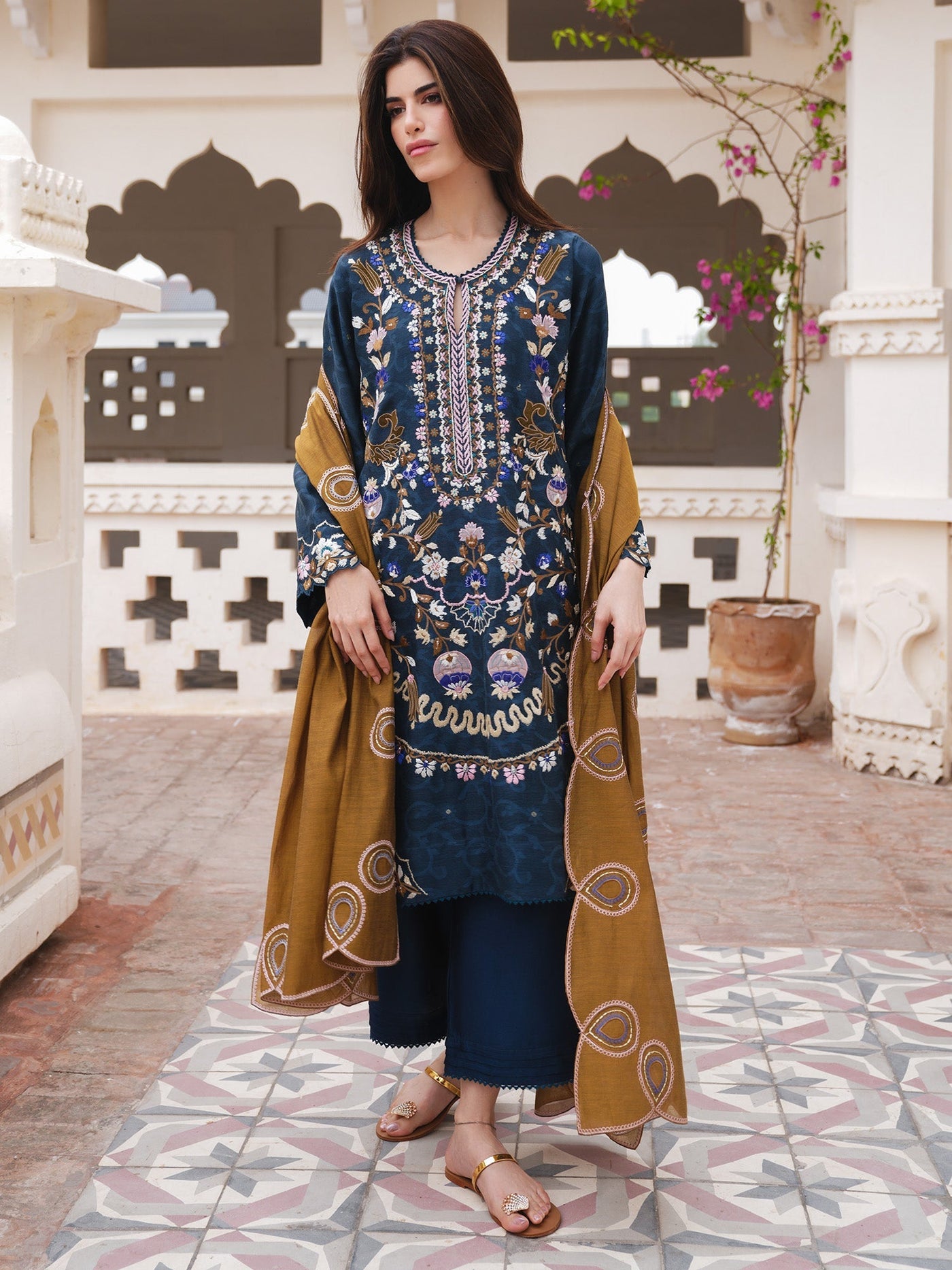 SKINNY MALTA, IZAAR & DUPATTA