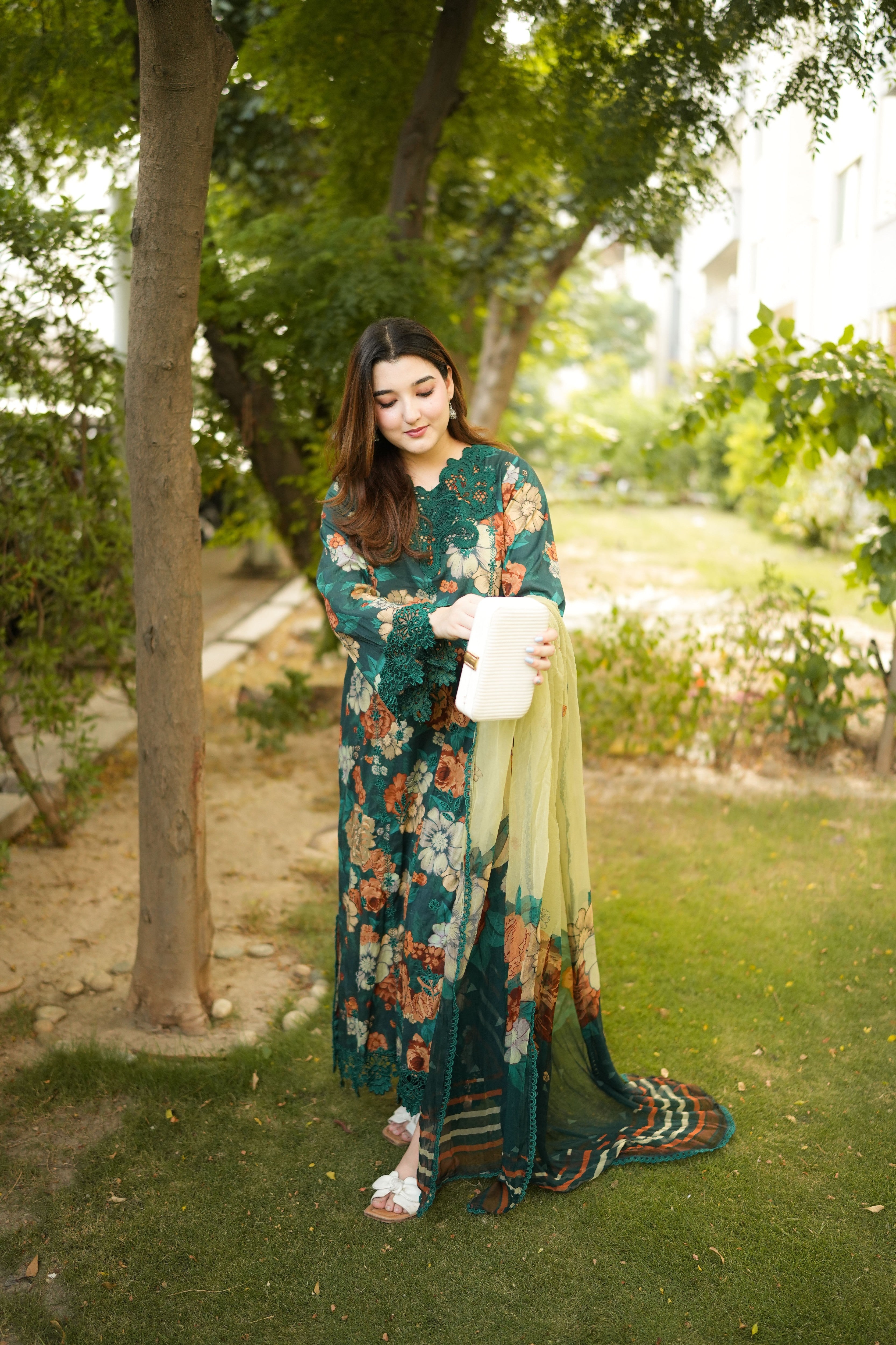 Aneelas Lawn Emb Printed 3pc With Chiffon Dupatta [SPR-26-69][Dispatch Time 2 Month
