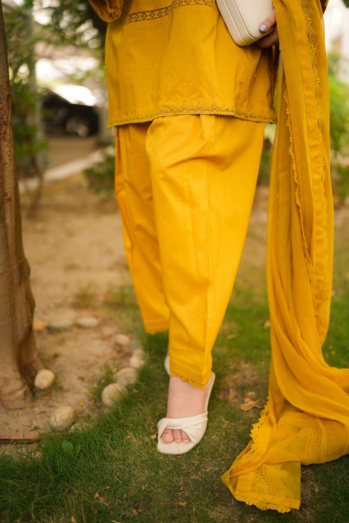 Aneelas Solid Lawn 3pc with Shalwar & Chiffon Duppata [SL-16][Dispatch Time 2 Month]