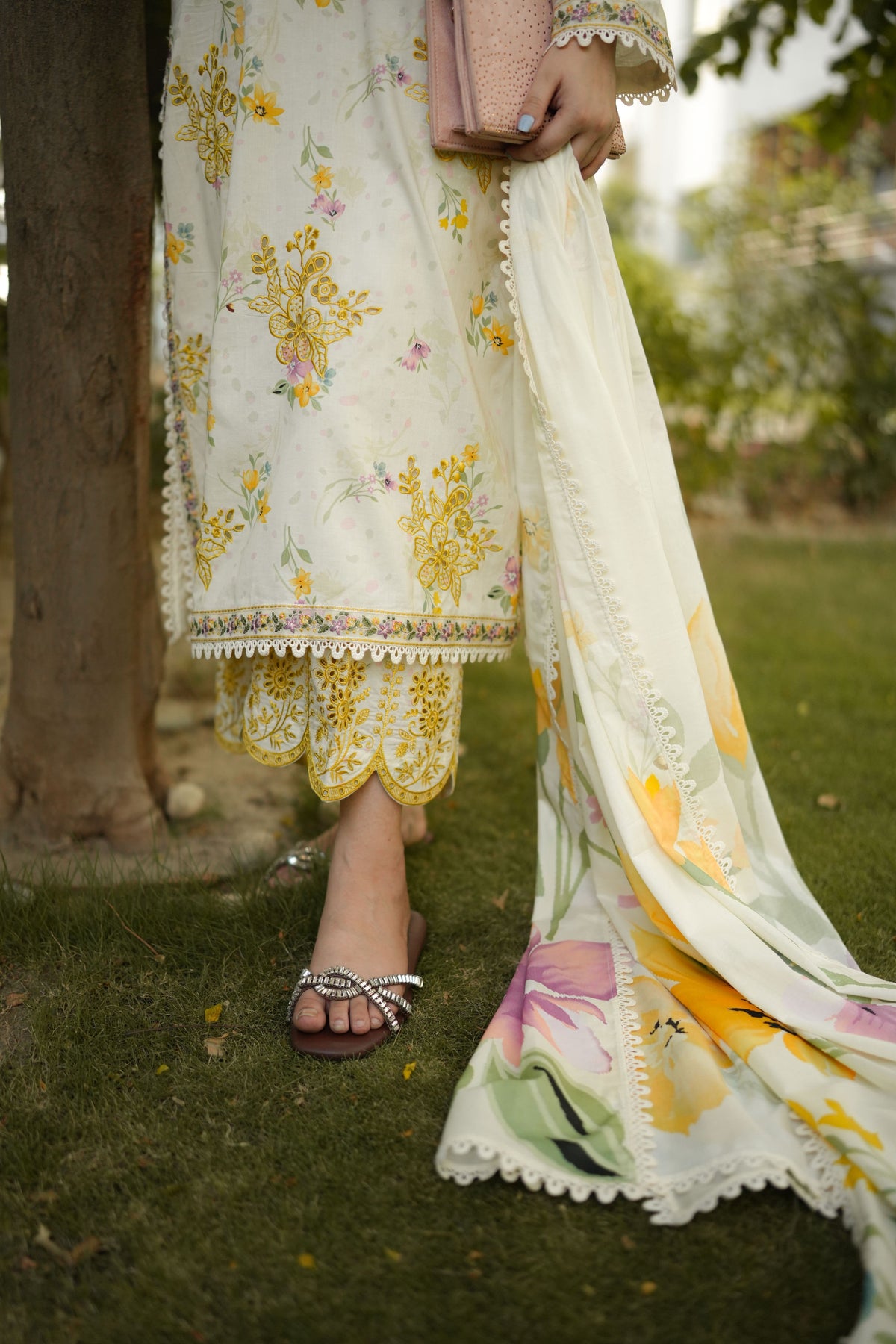 Aneelas Lawn Print Emb 3pc Chiffon Duppata [SPR-26-82-B] [Dispatch Time 2 Months]