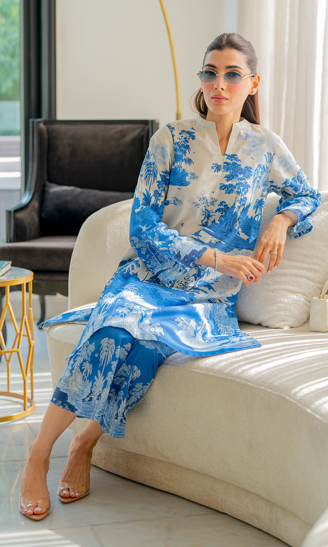 Vignettes In Blue