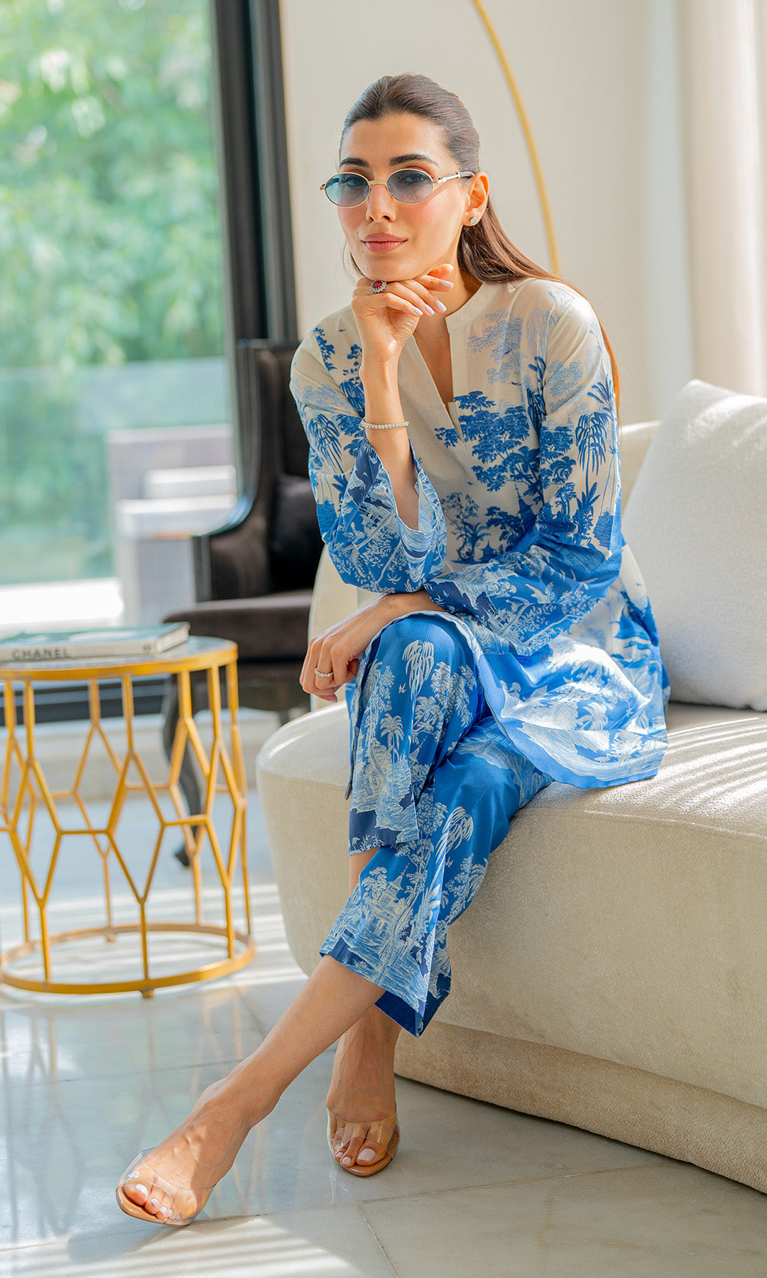 Vignettes In Blue