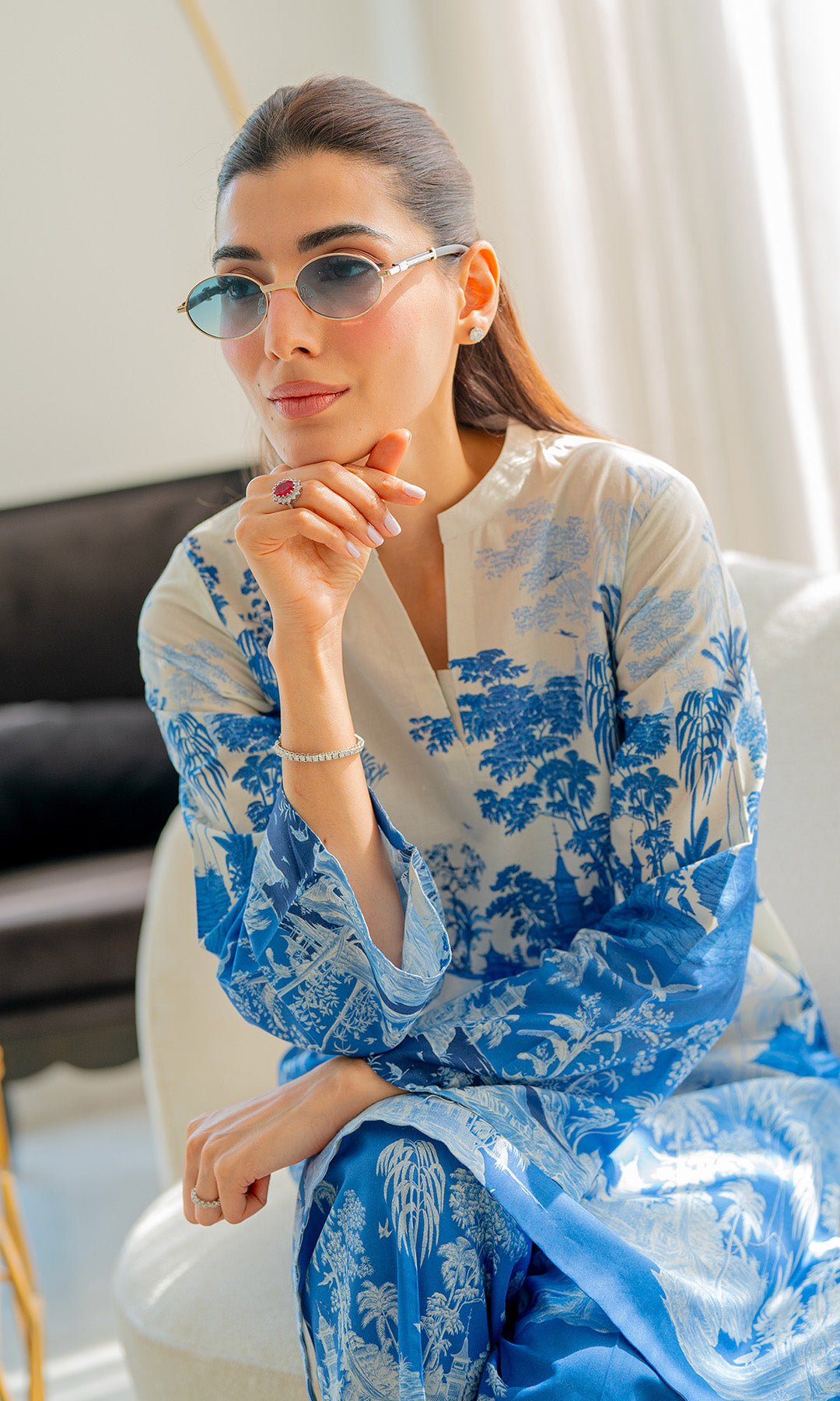 Vignettes In Blue